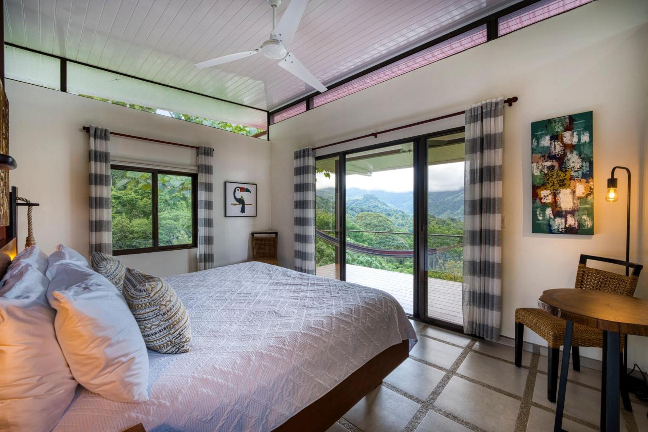 Jungle and Mountain View Villa photo 3