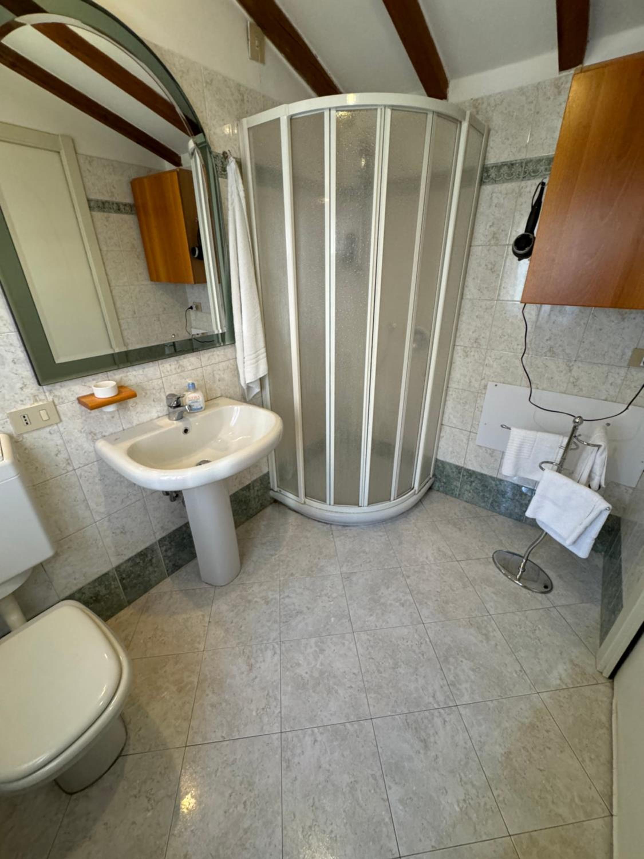 Triple Room - Disability Access photo 3