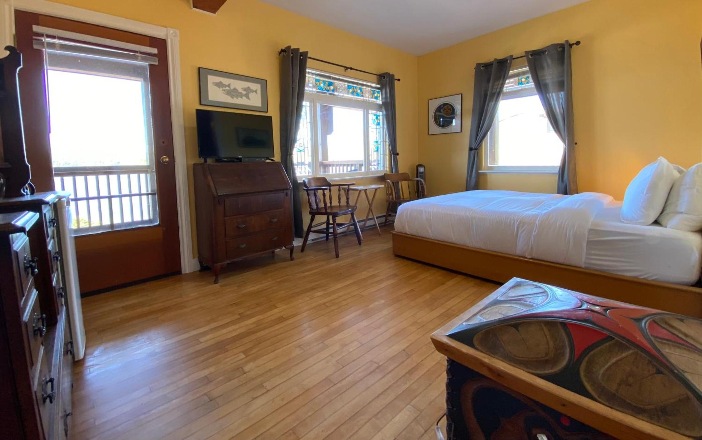 Queen Room with Ocean View photo 2