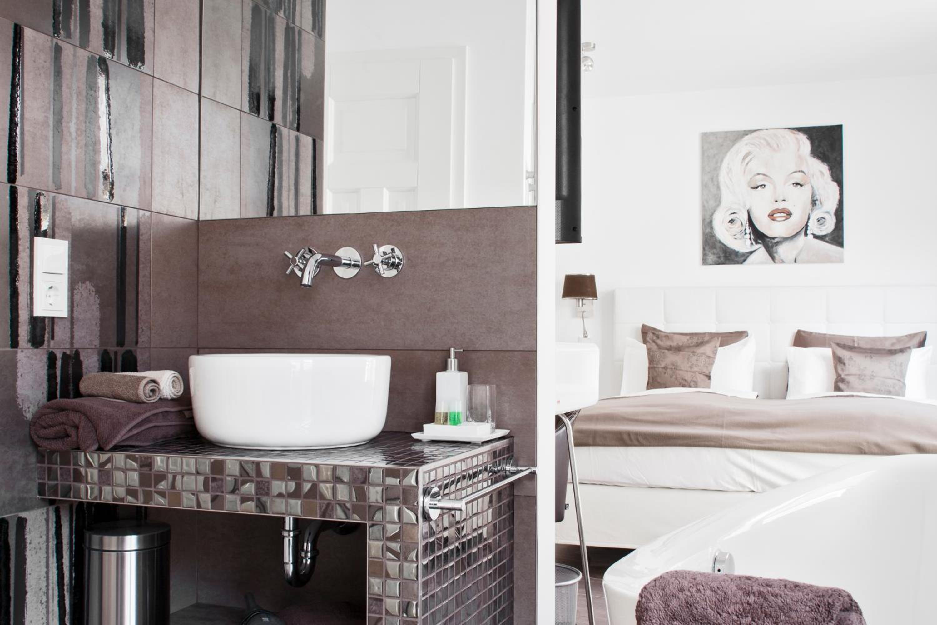 Deluxe Double Room with Bath