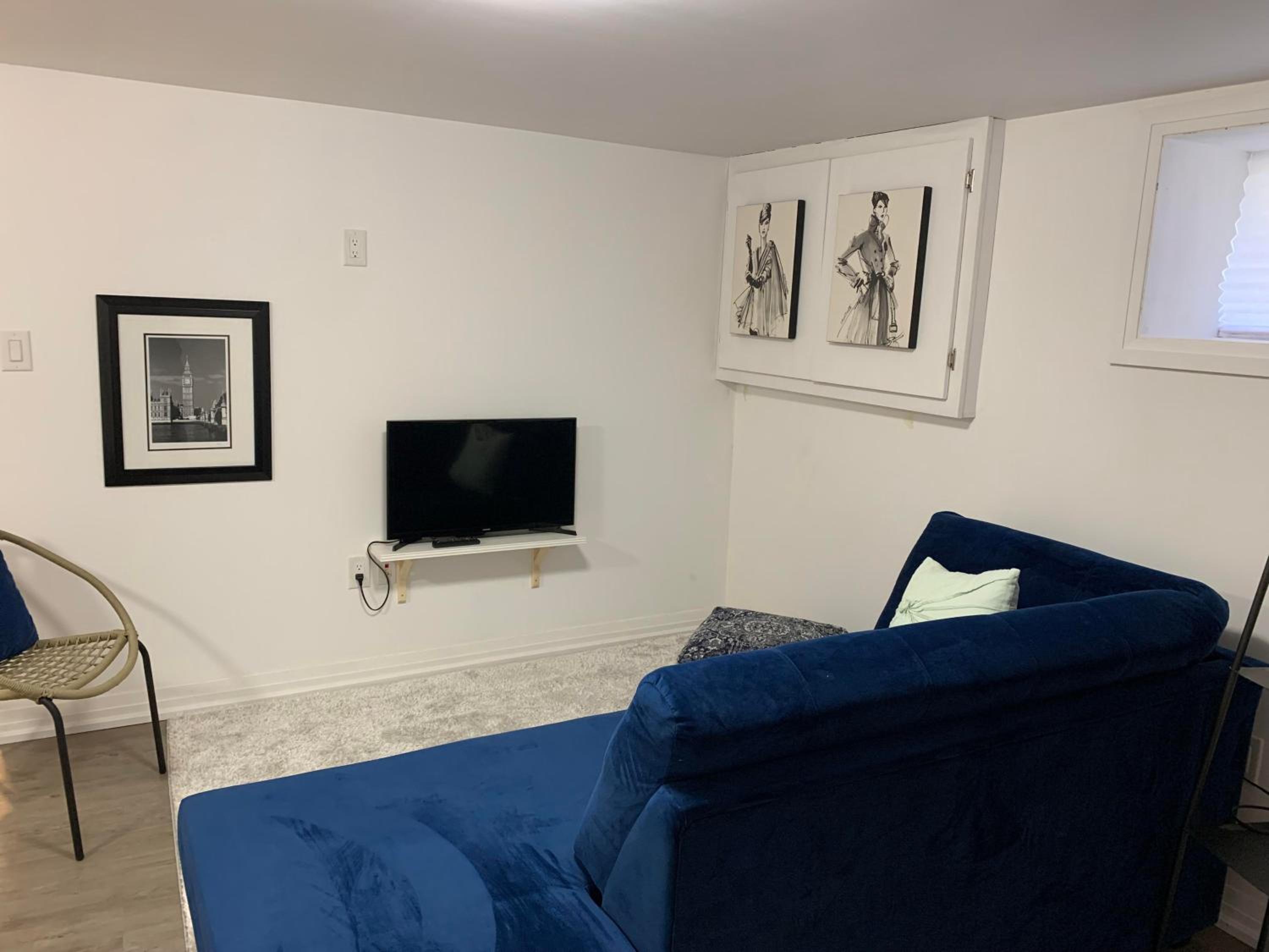 One-Bedroom Apartment photo 3