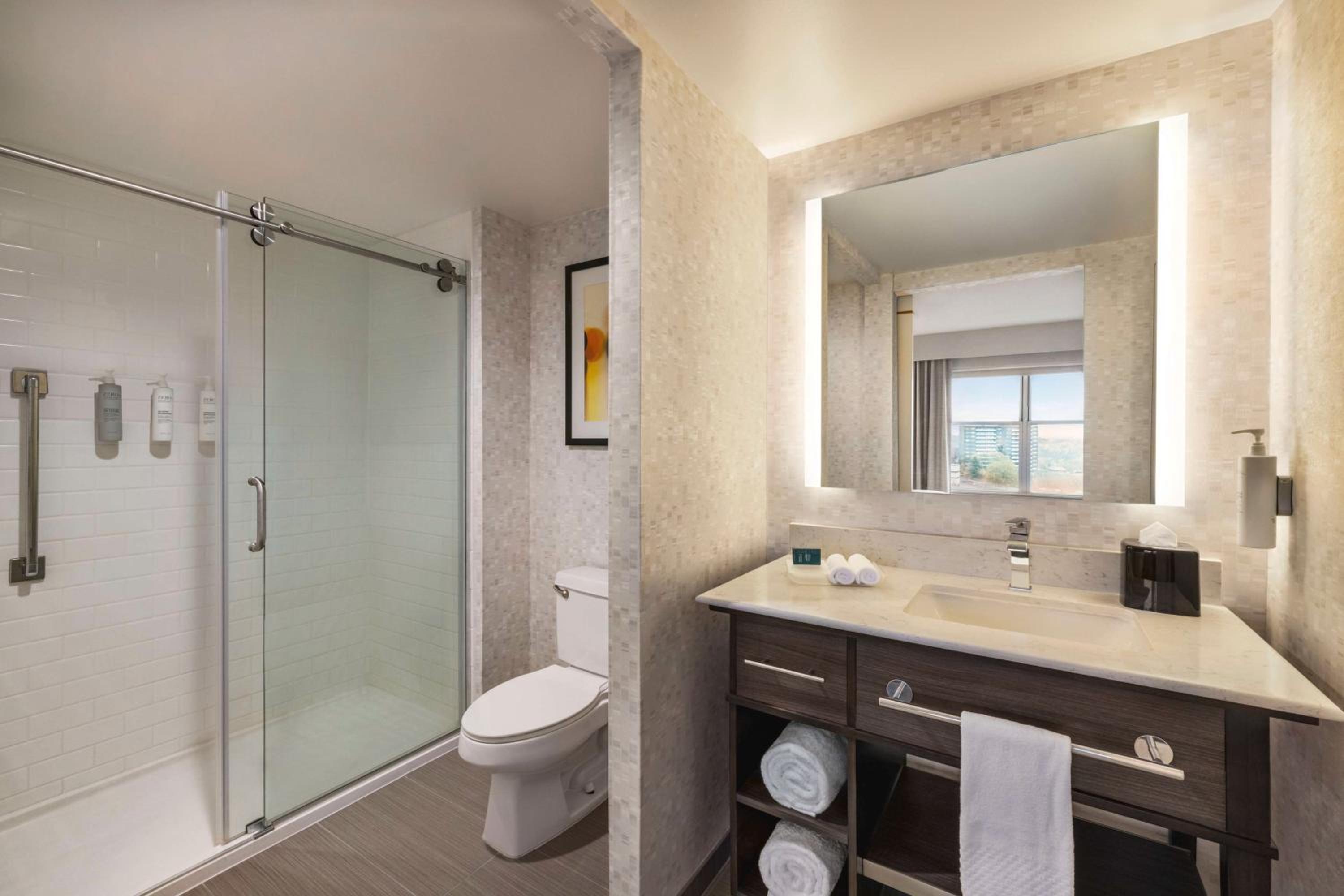 Two-Bedroom Accessible Suite photo 2