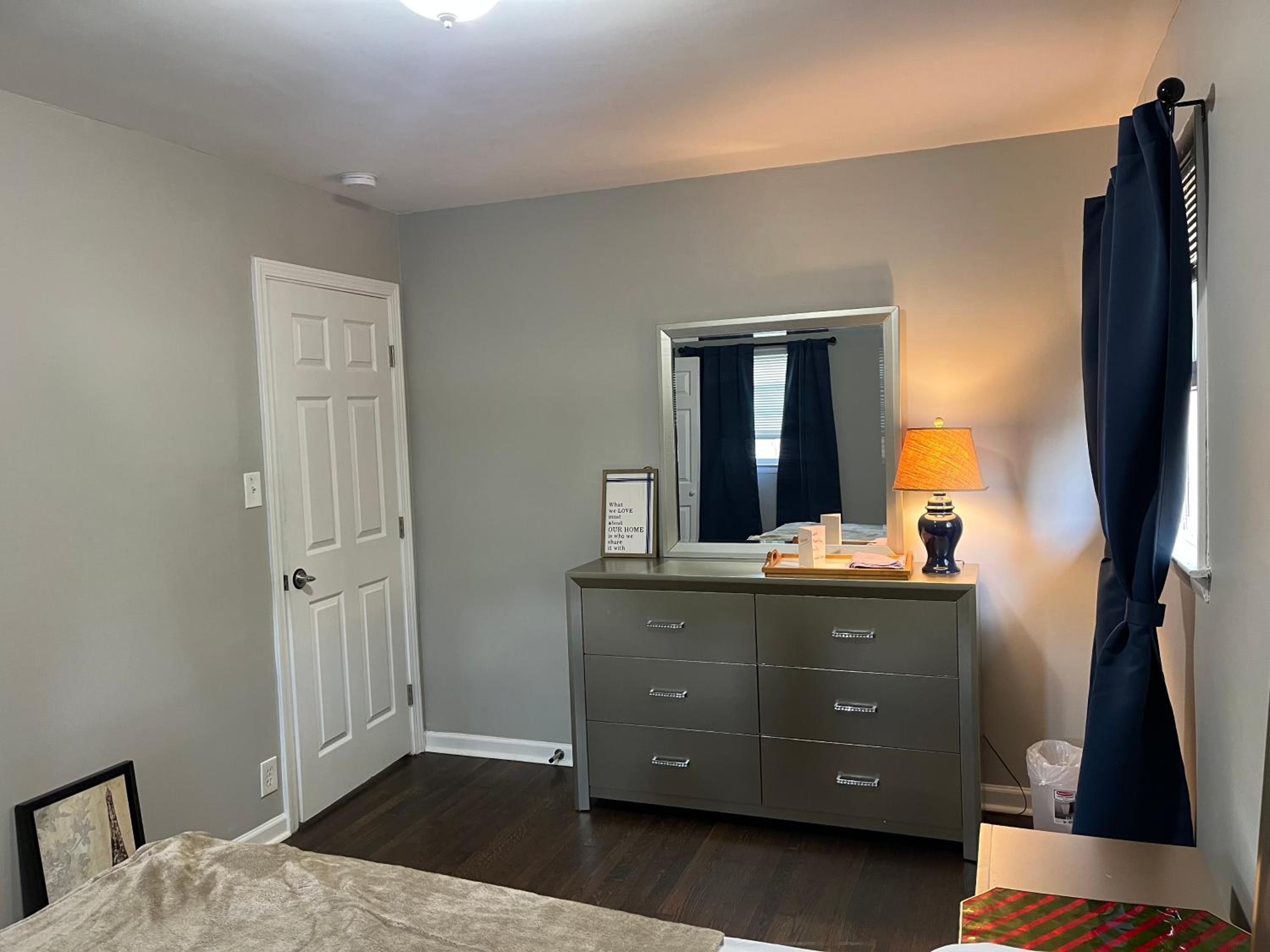 Standard Twin Room With Shared Bathroom