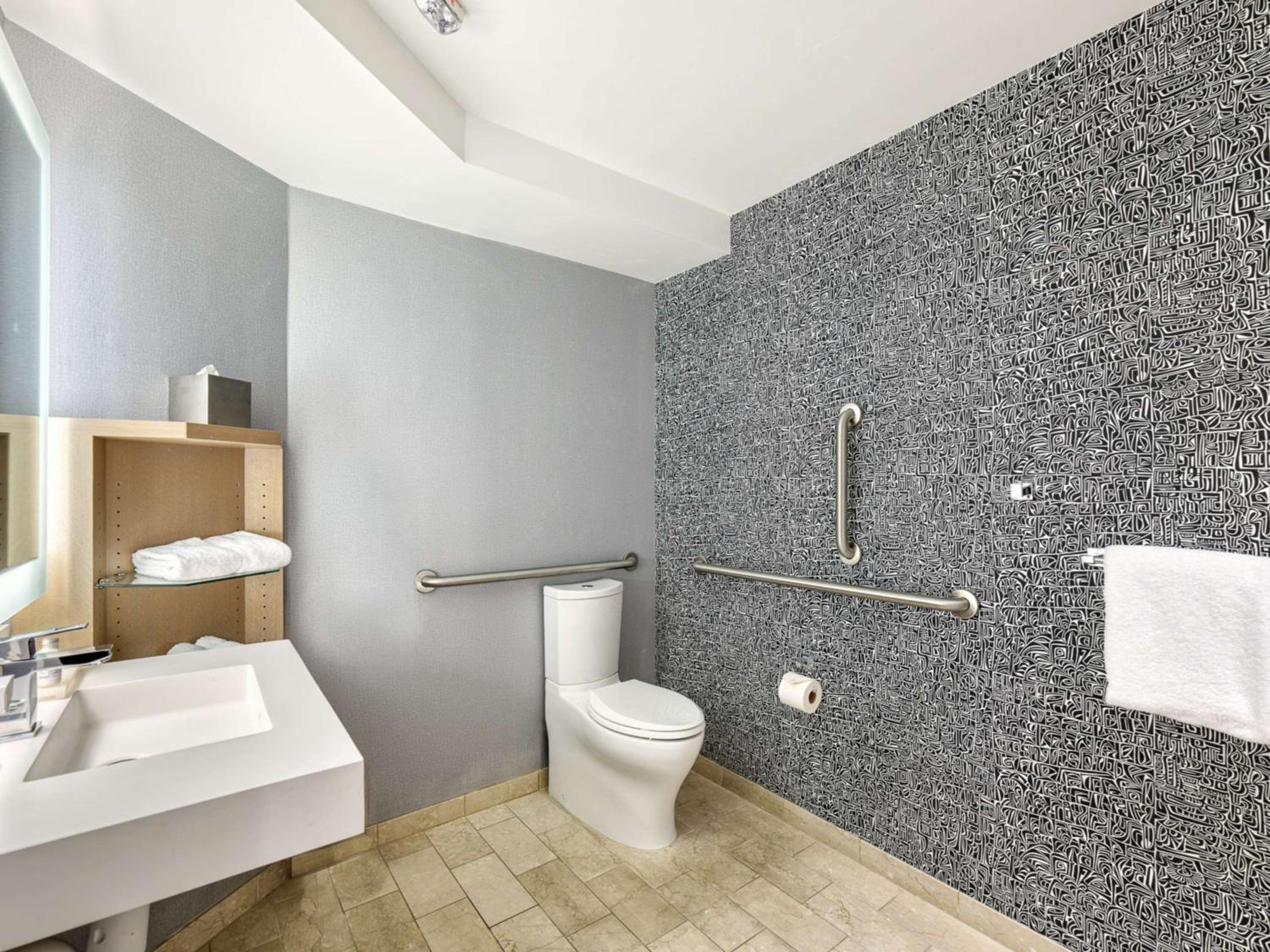 Queen Room with Two Queen Beds - Disability Access/Non-Smoking