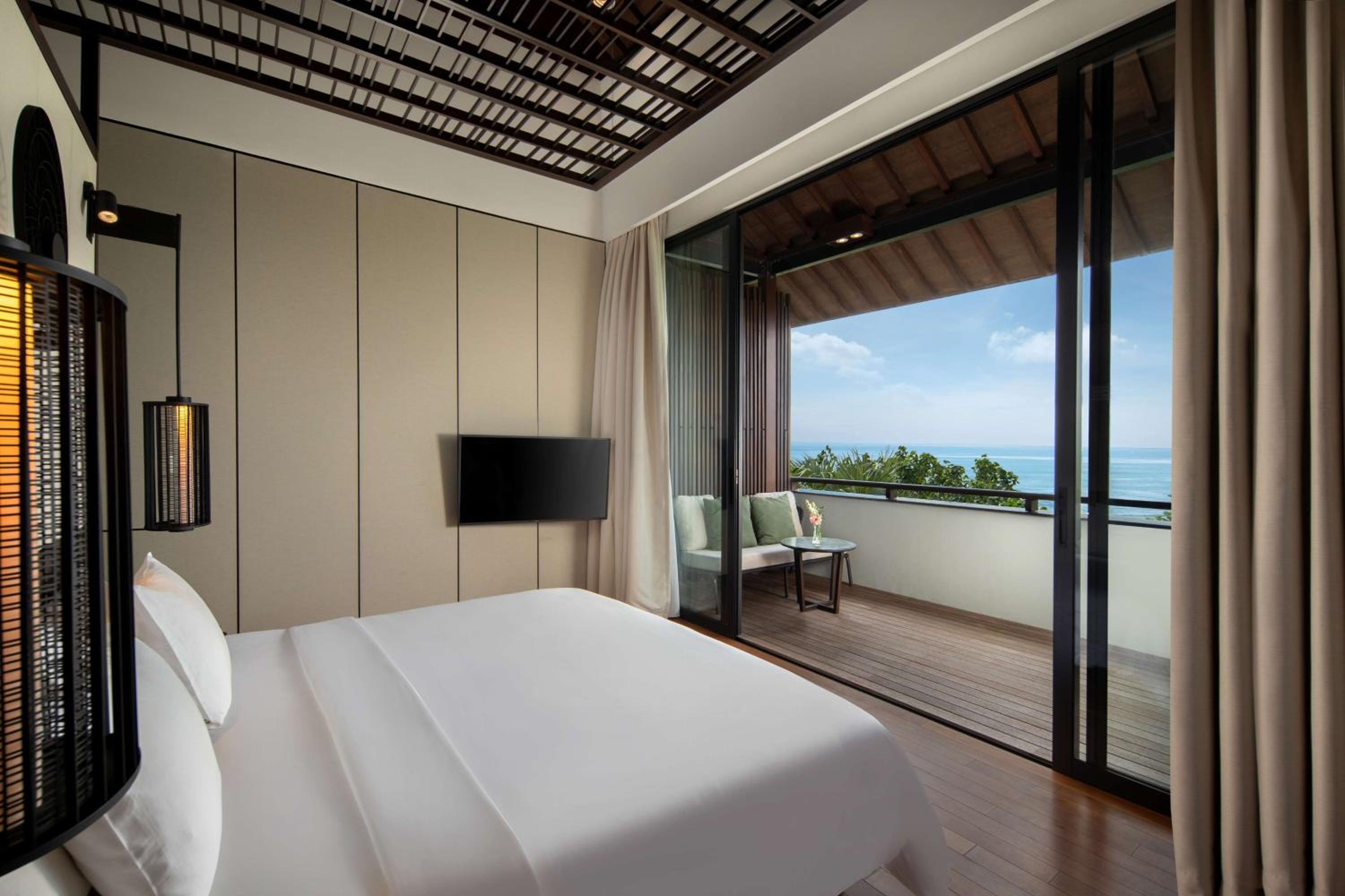 One Bedroom Suite with View photo 1
