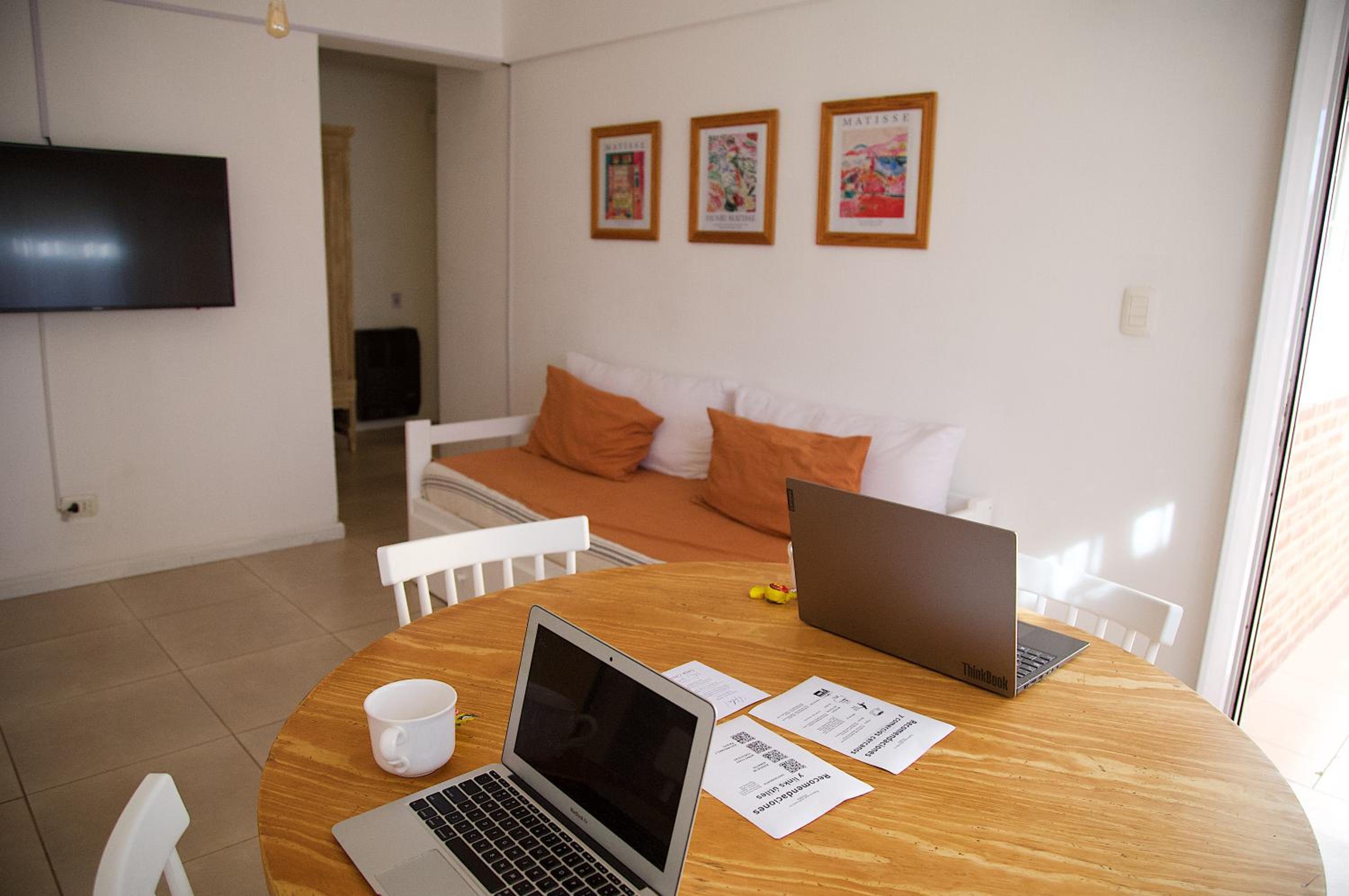 One-Bedroom Apartment photo 3