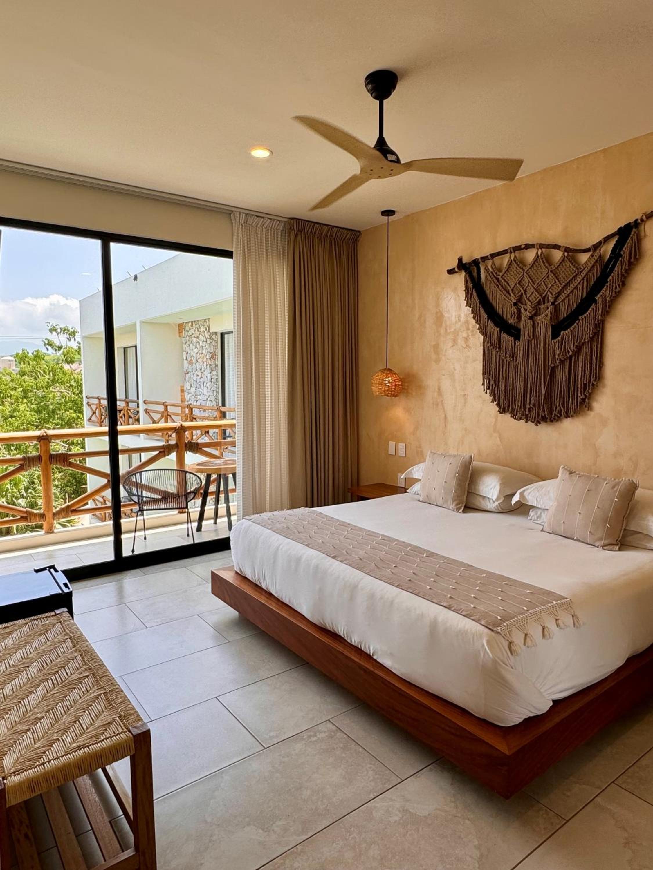 Double Room with Pool View photo 1