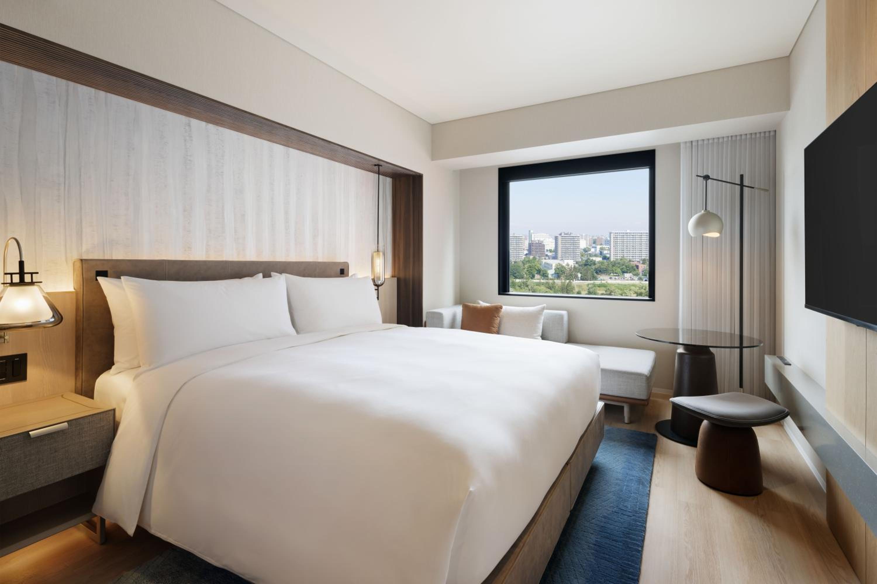 Deluxe King Room photo 1