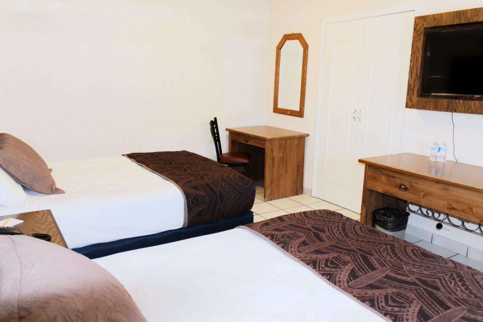 Deluxe Double or Twin Room photo 3