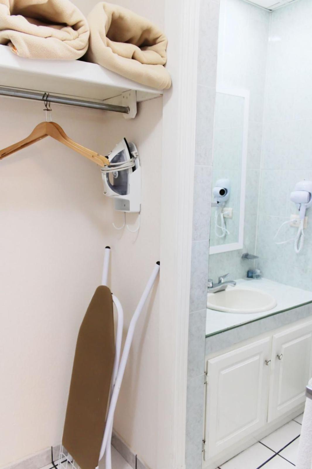 Deluxe Double or Twin Room photo 2