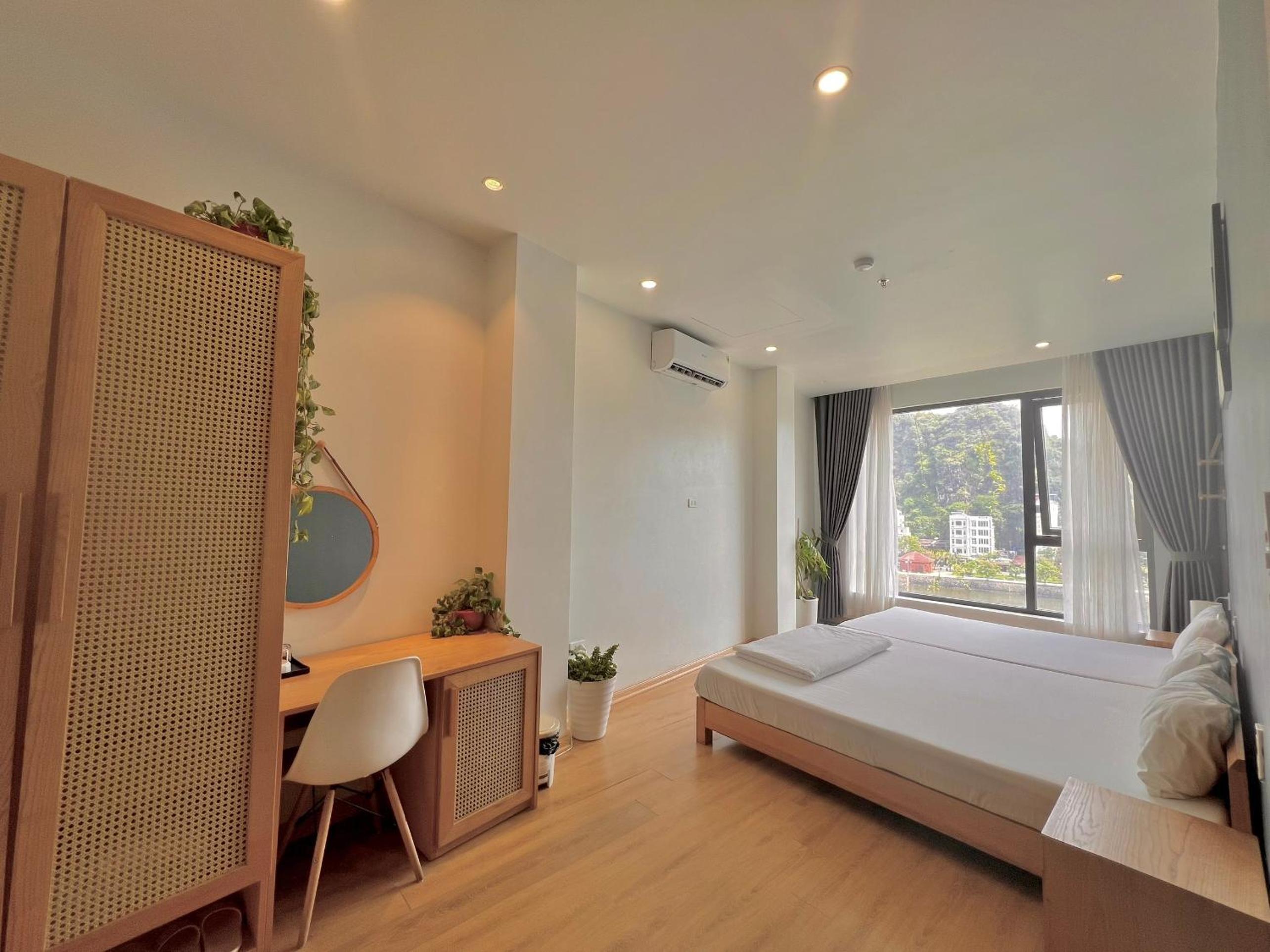 Triple Room with Sea View - Photo 6
