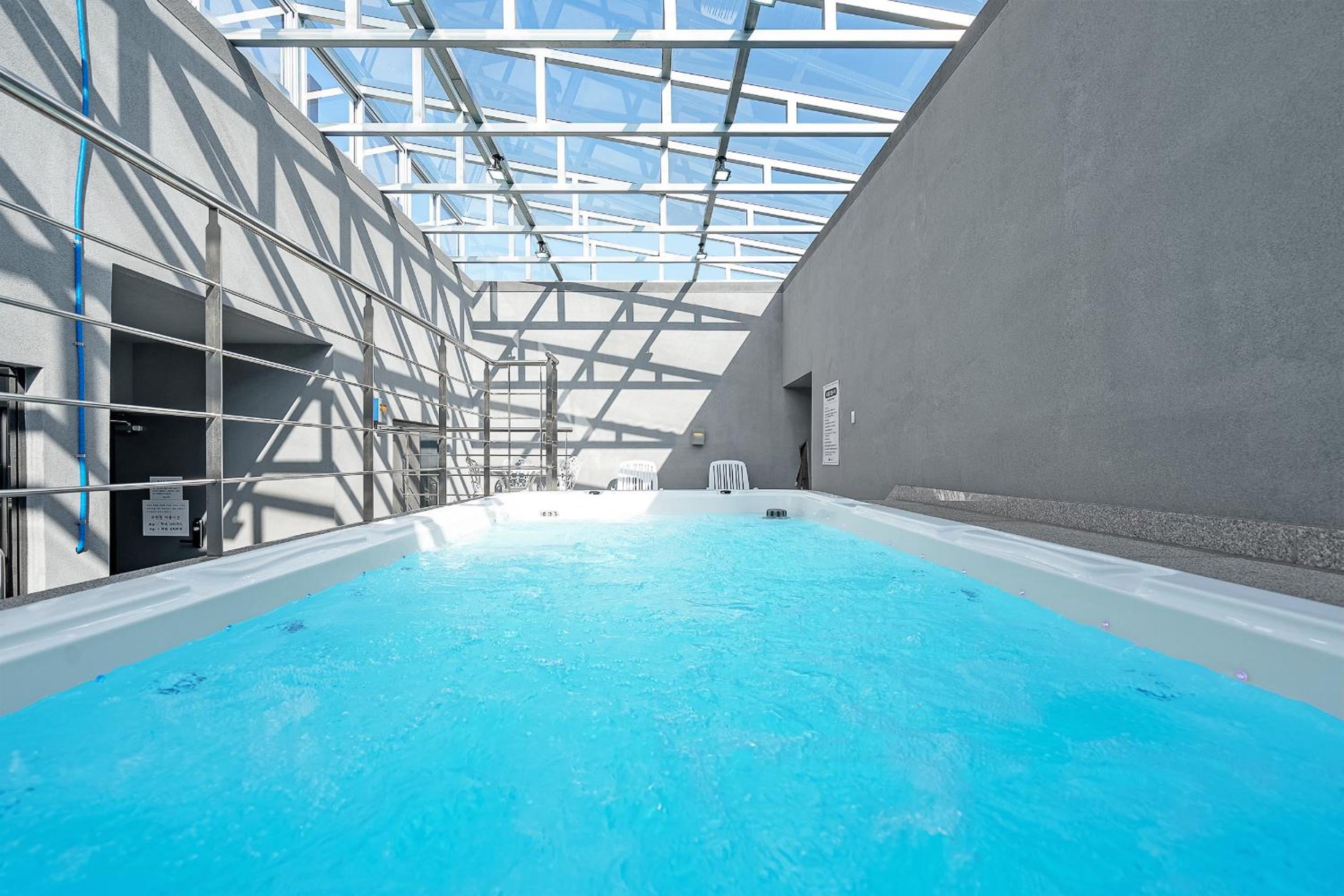 Royal Suite Pool Villa - Photo 4