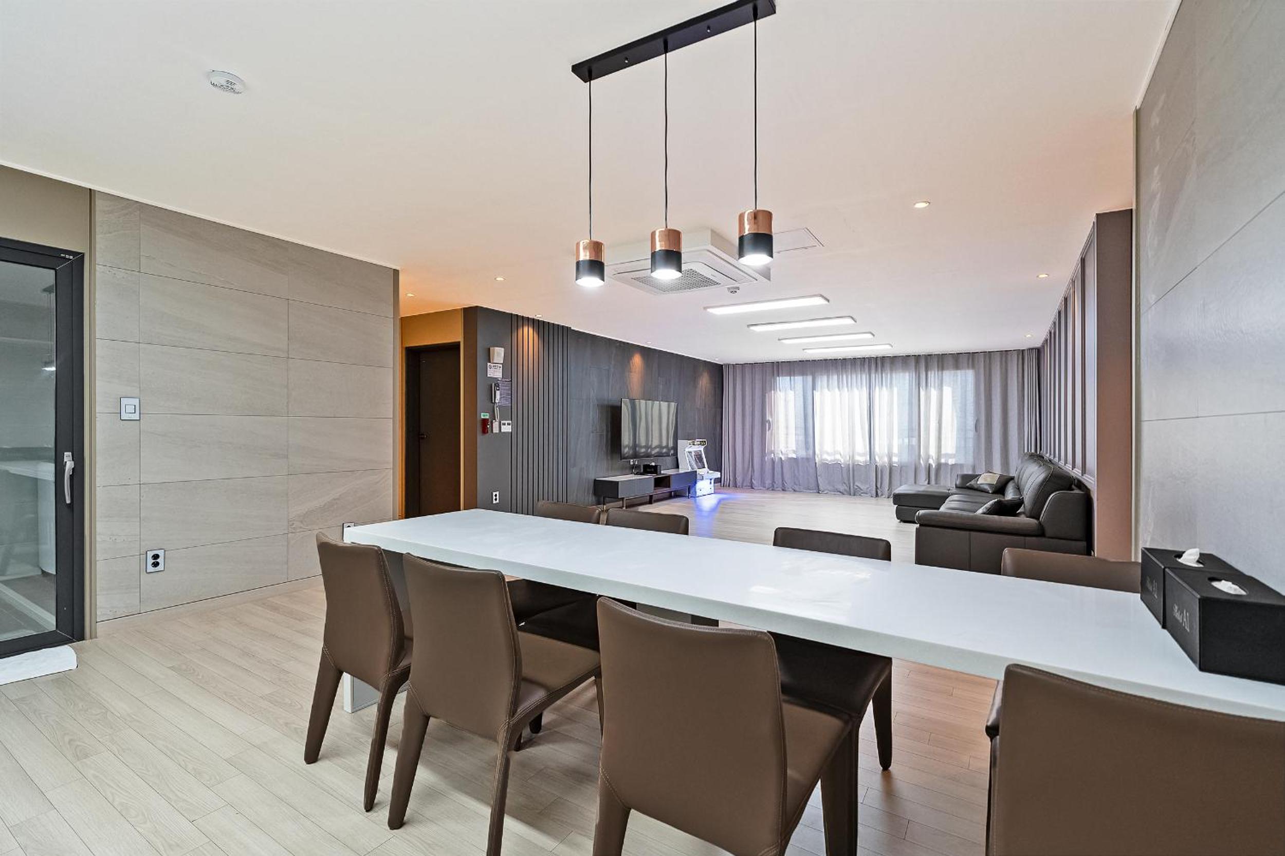 Royal Suite Pool Villa - Photo 10