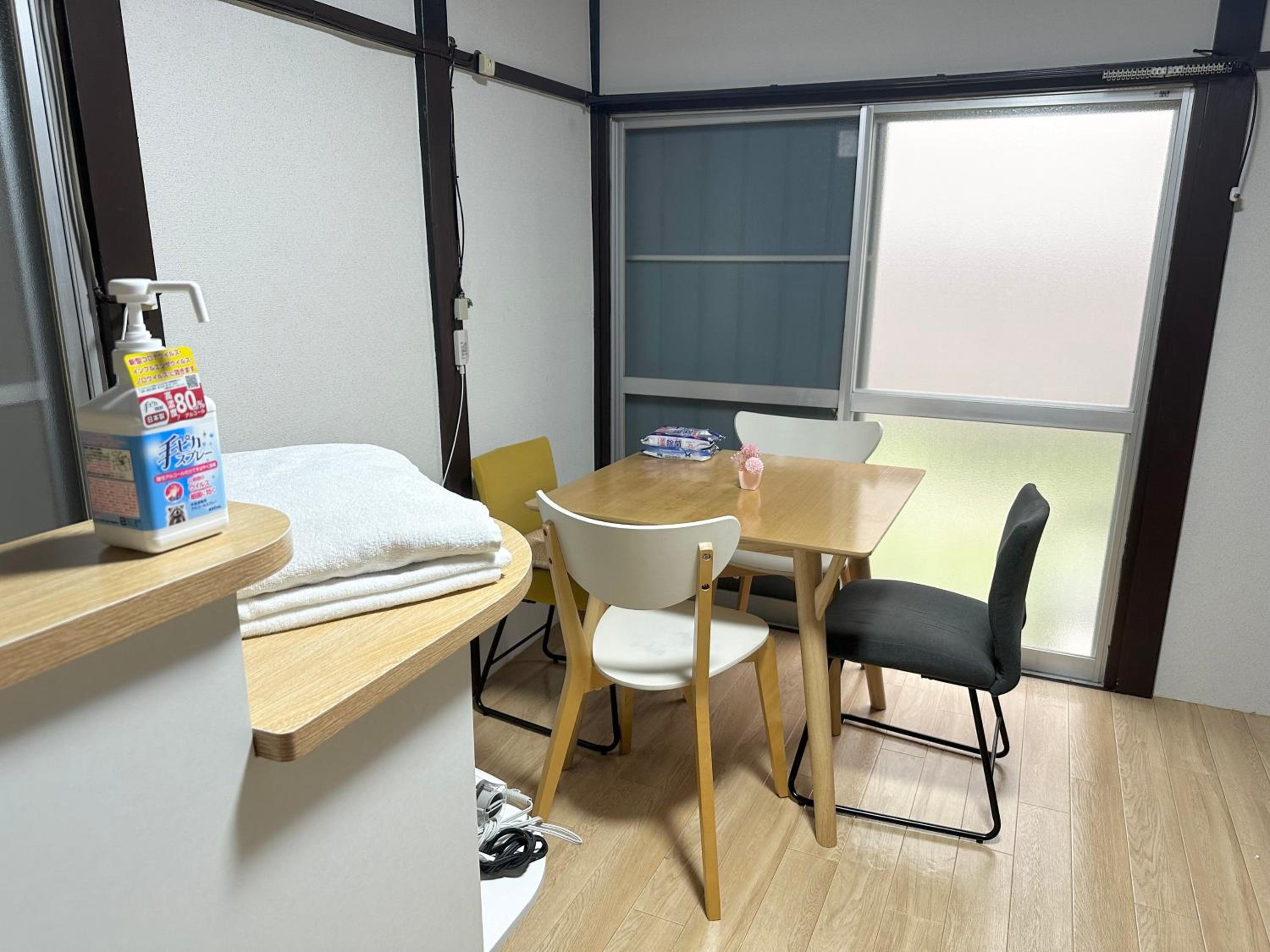 Two-Bedroom Apartment with Balcony photo 2