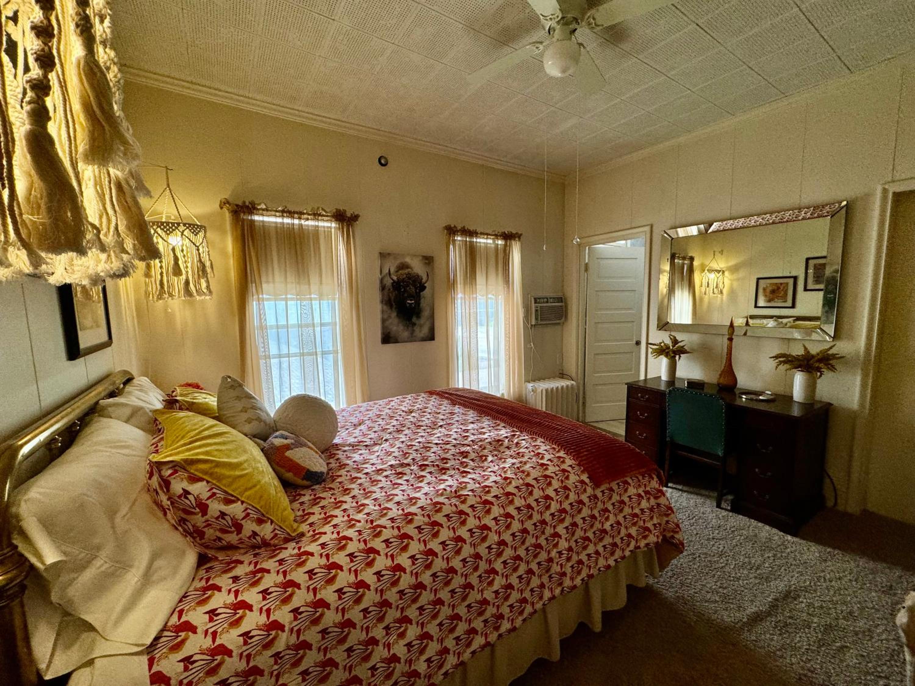 Queen Room