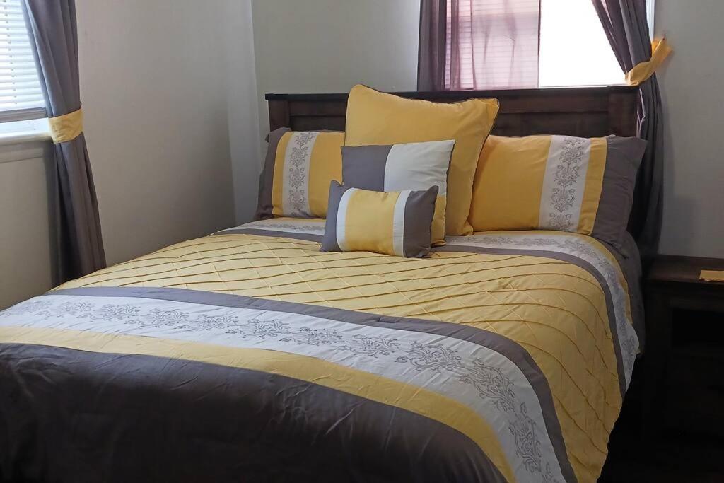 Two-Bedroom House photo 1