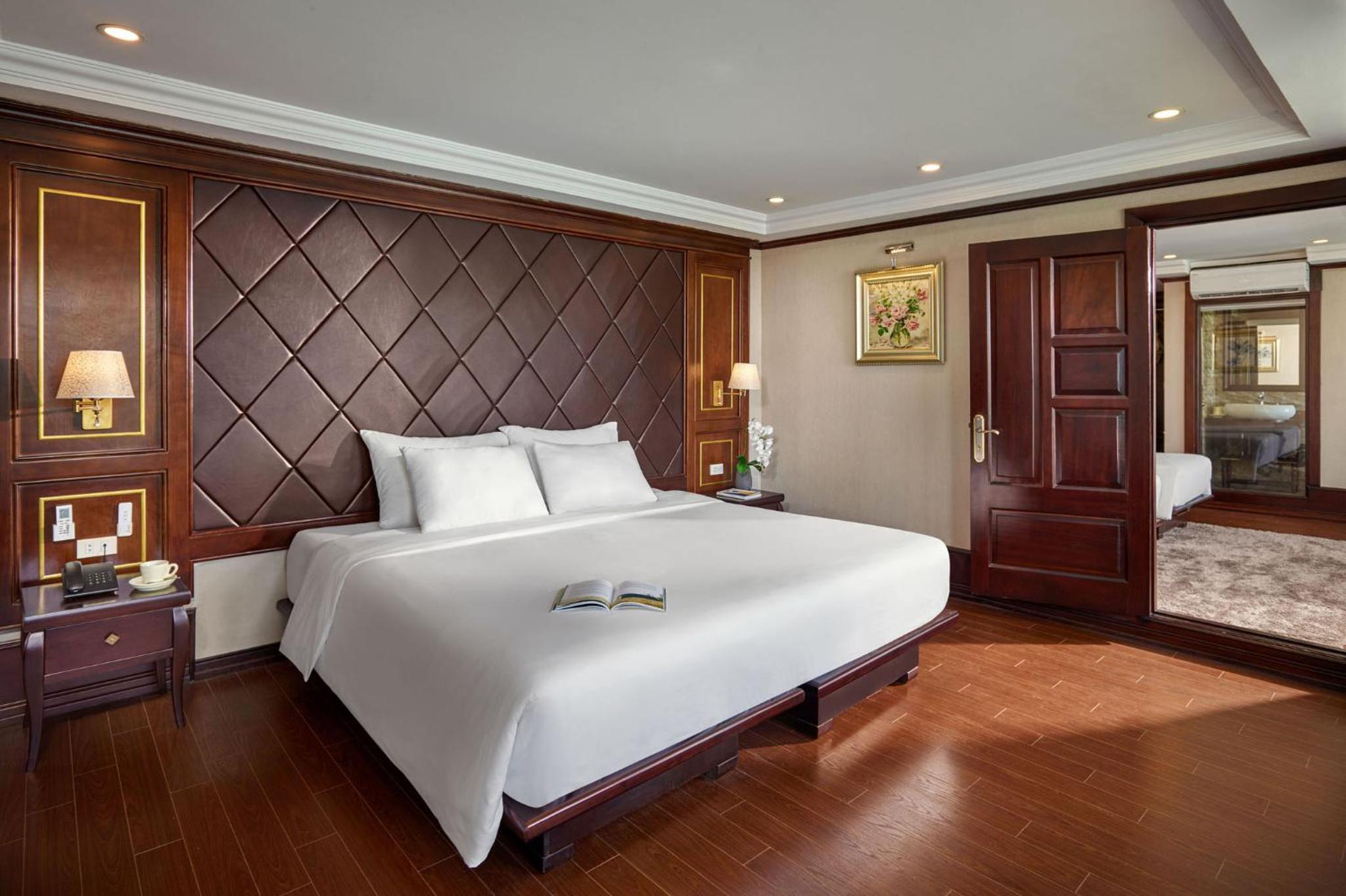 Family Suite With Balcony - Photo 1