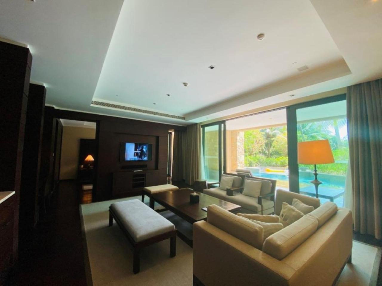 Junior. Bay Pool Suite - Photo 2