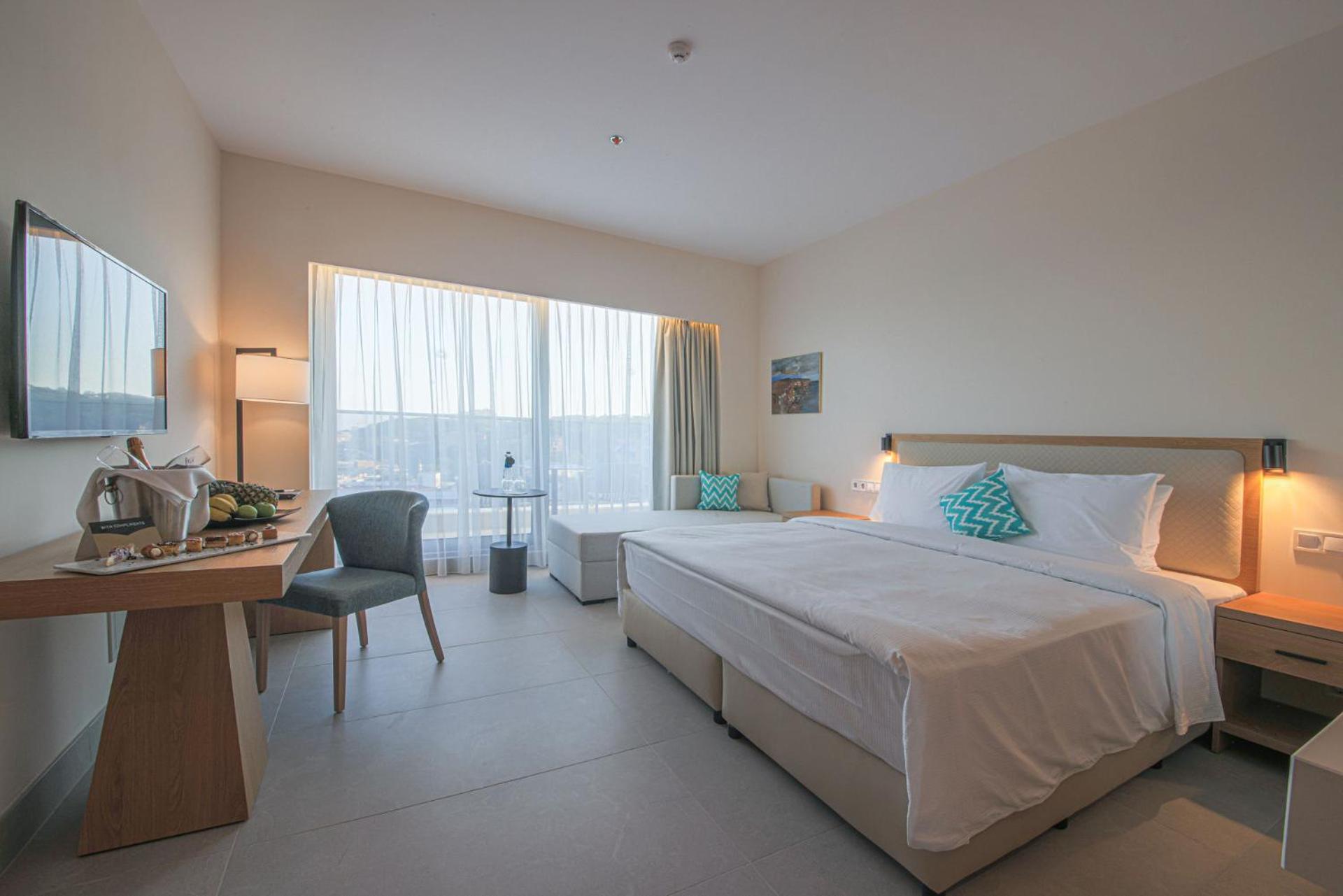 Deluxe Double Room photo 2