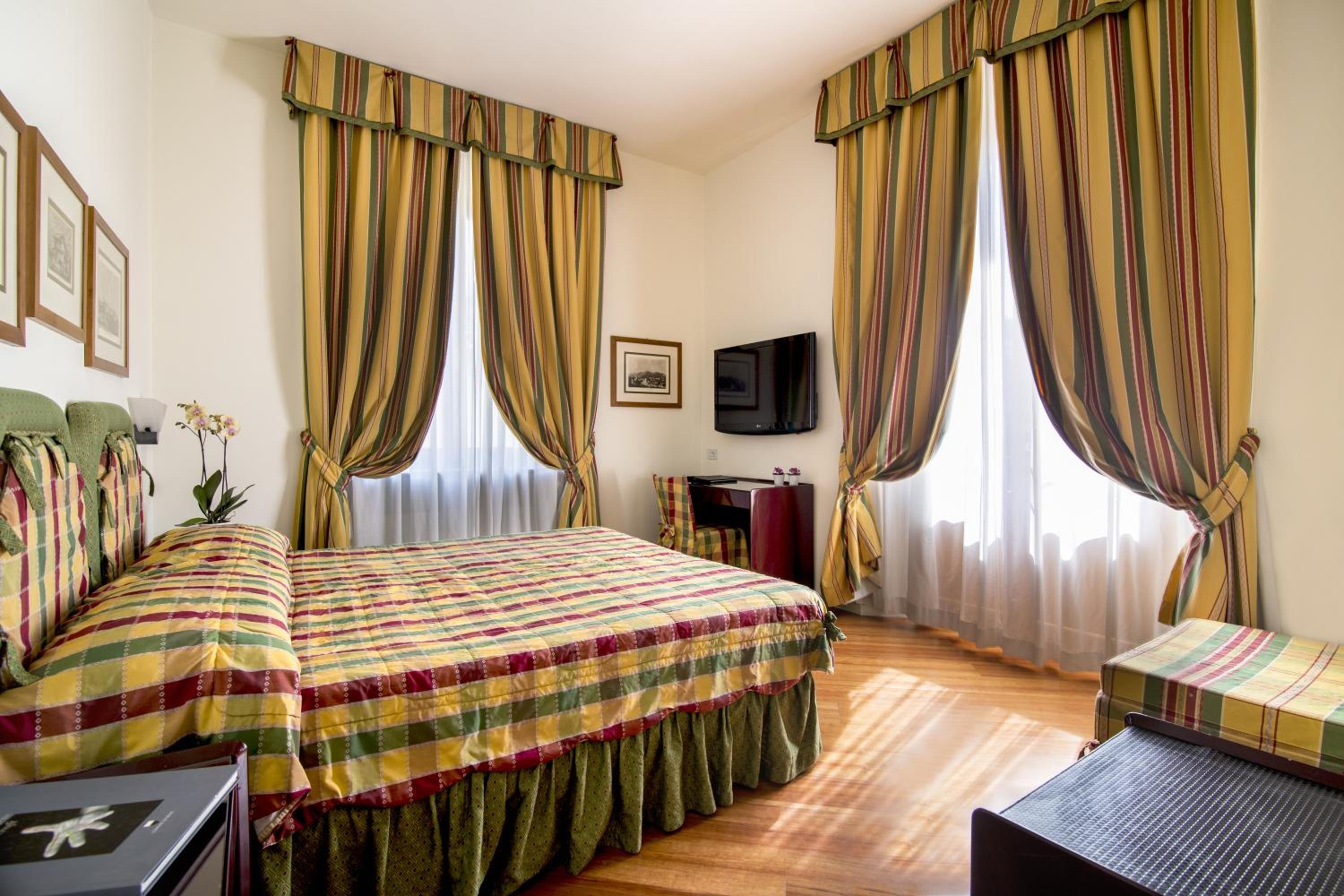 Superior Double Room (1 Adult) - Photo 4