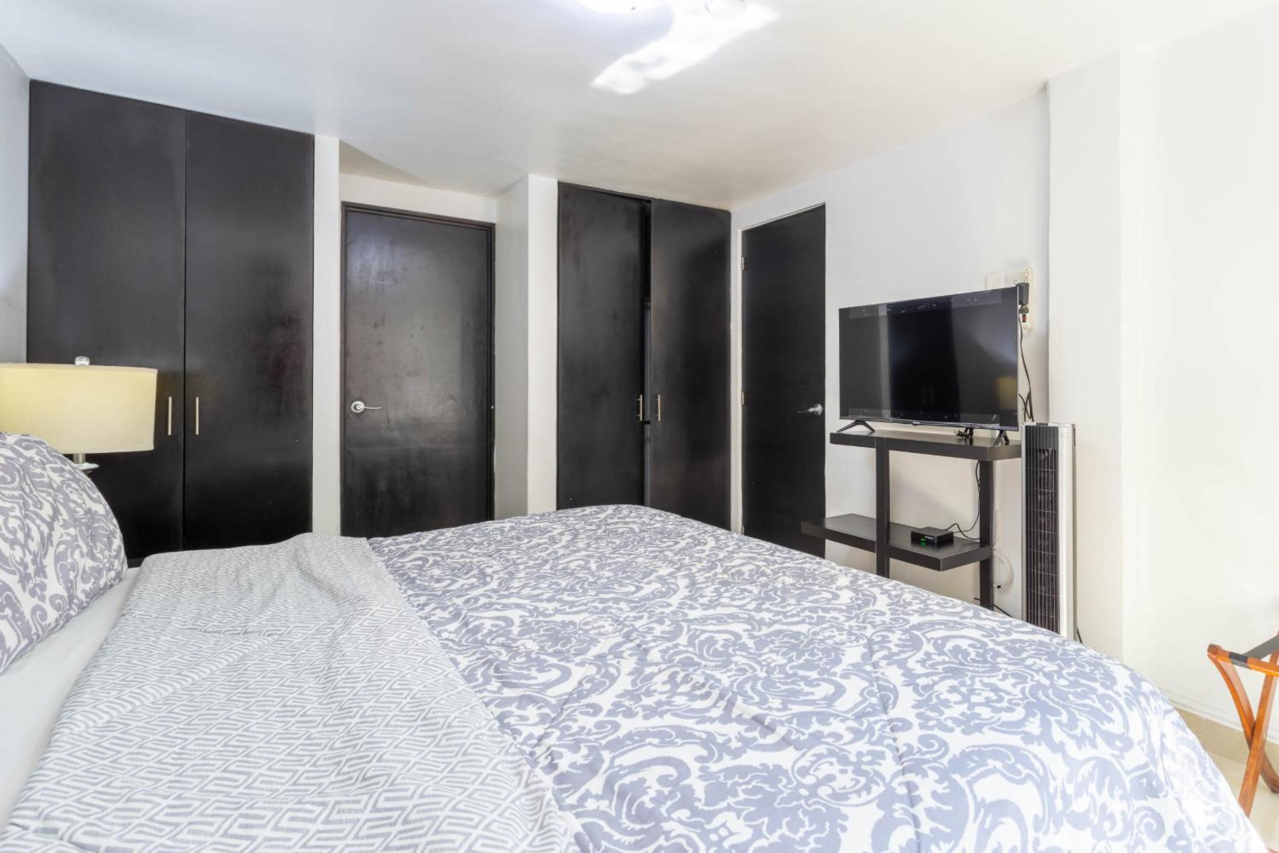 One-Bedroom Suite photo 3