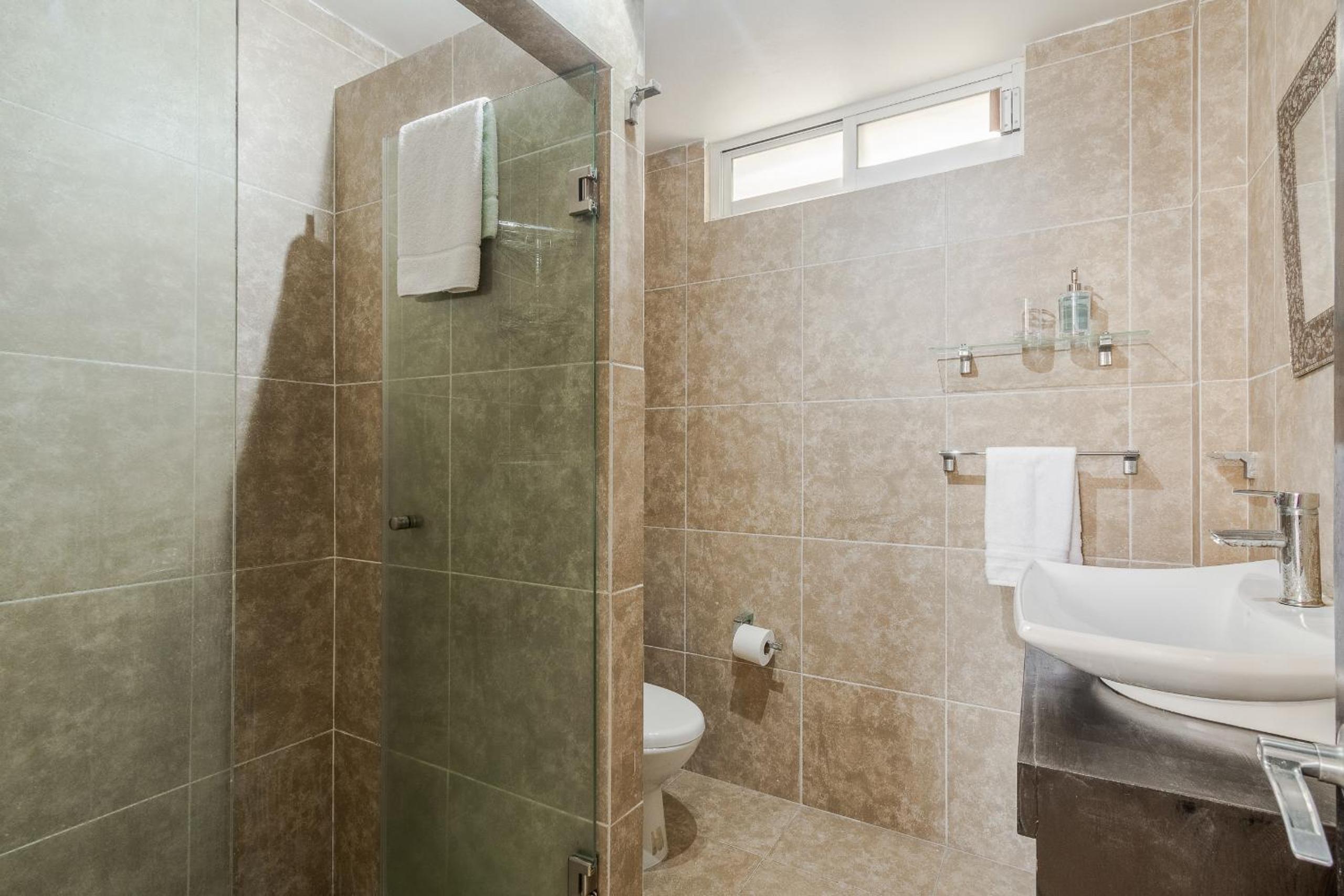 Two-Bedroom Suite photo 3