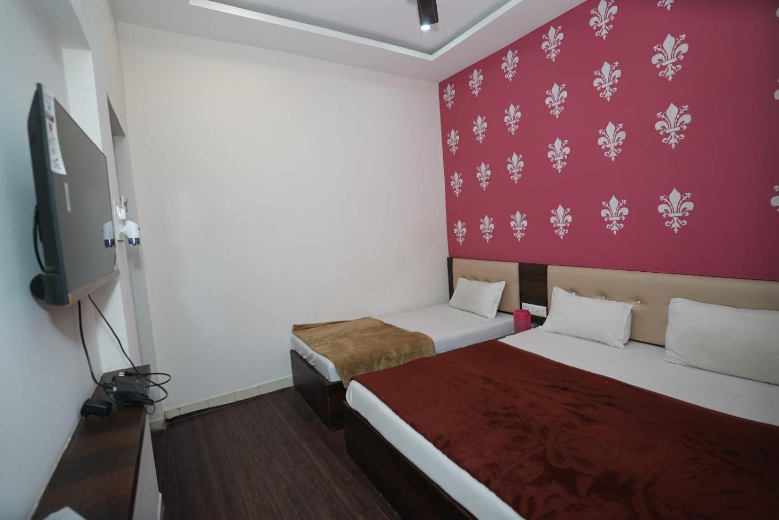 Triple Room