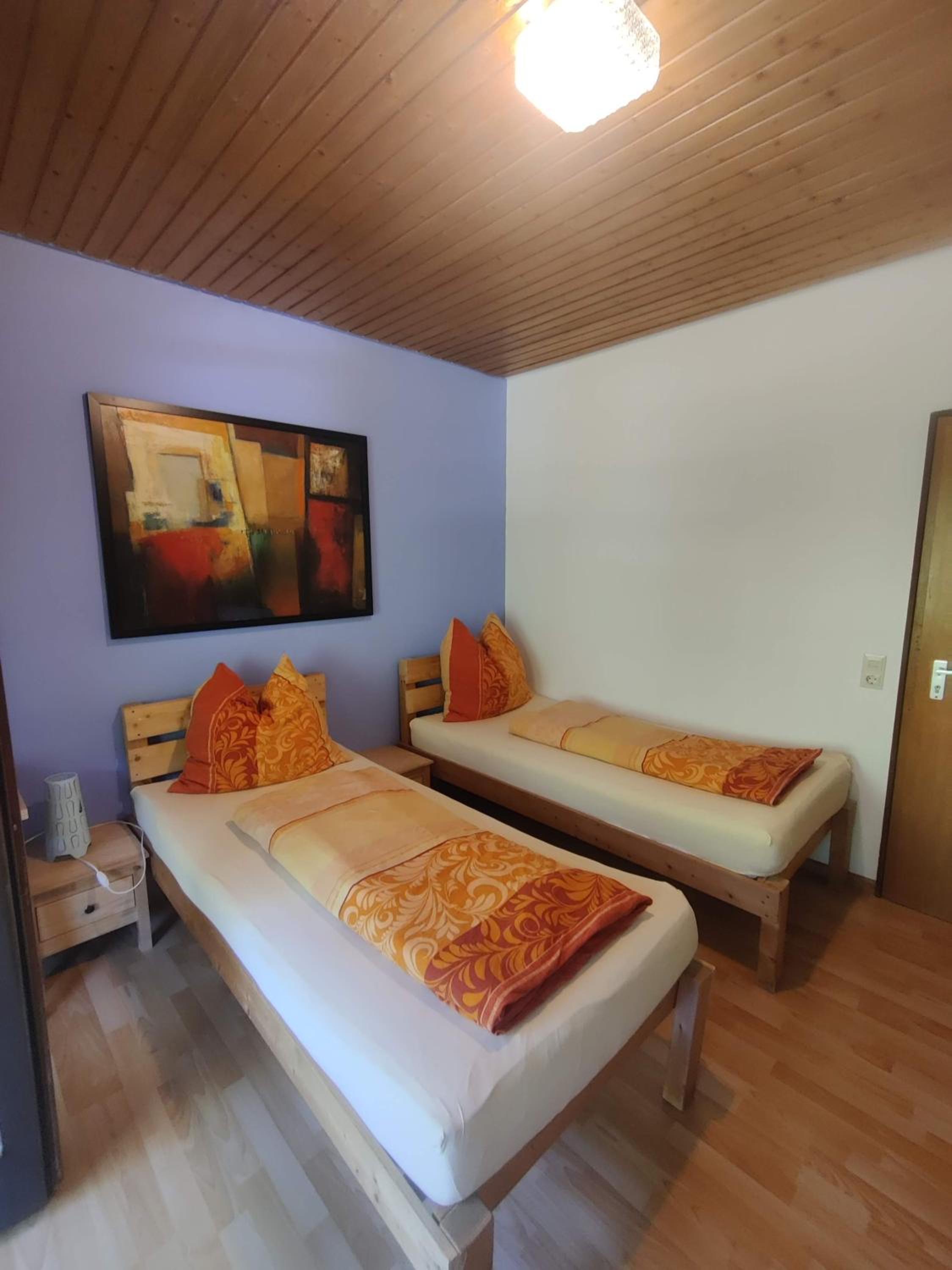 Double or Twin Room with Private External Bathroom - Photo 4