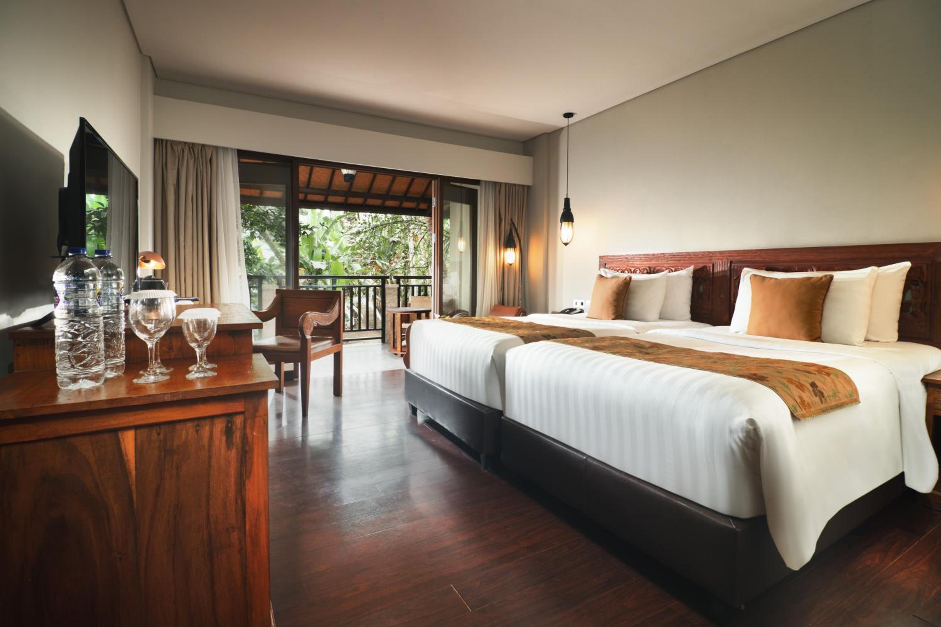 Deluxe Twin Room with Garden View - Non-Smoking