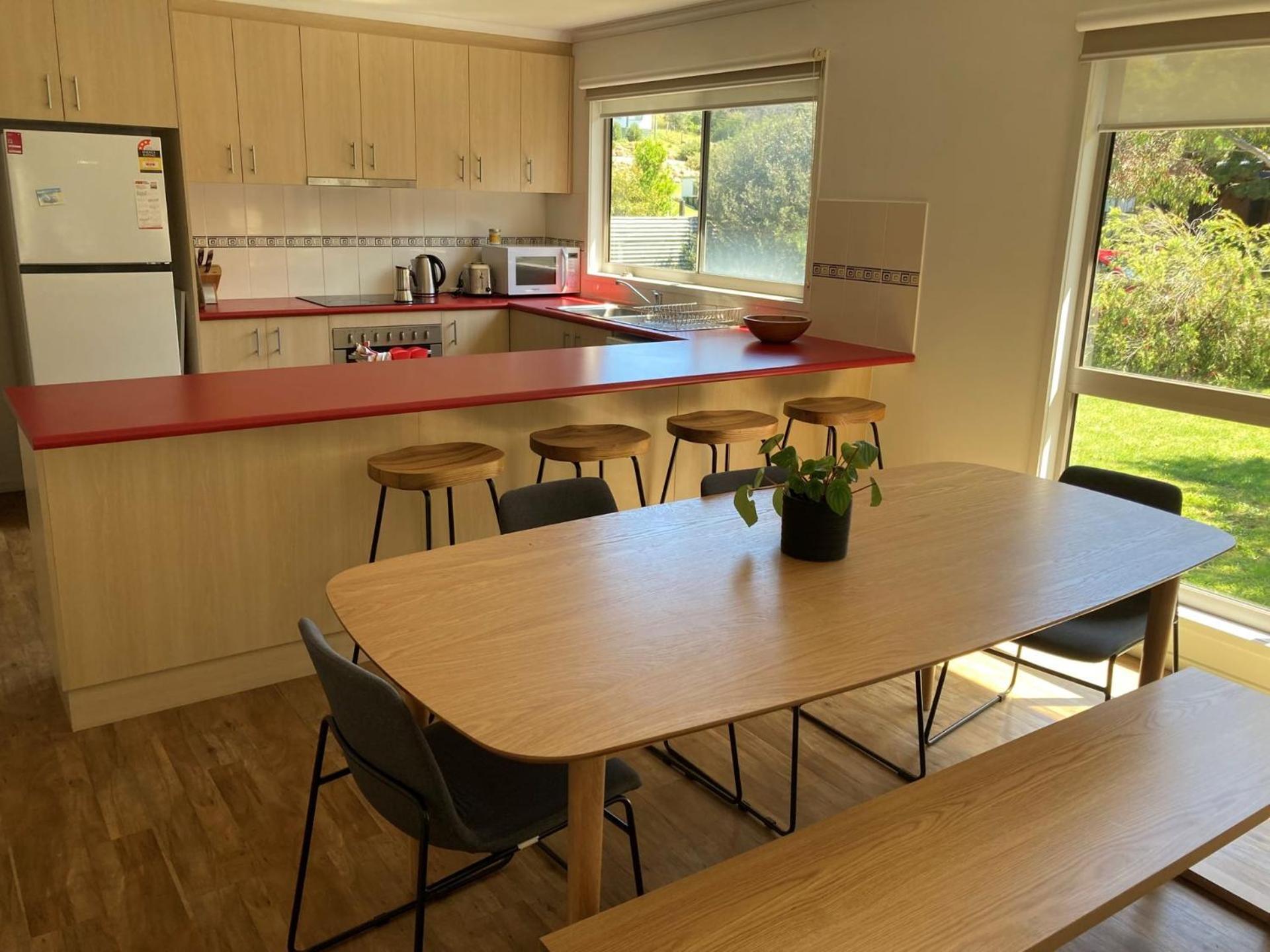 Three-Bedroom House photo 3