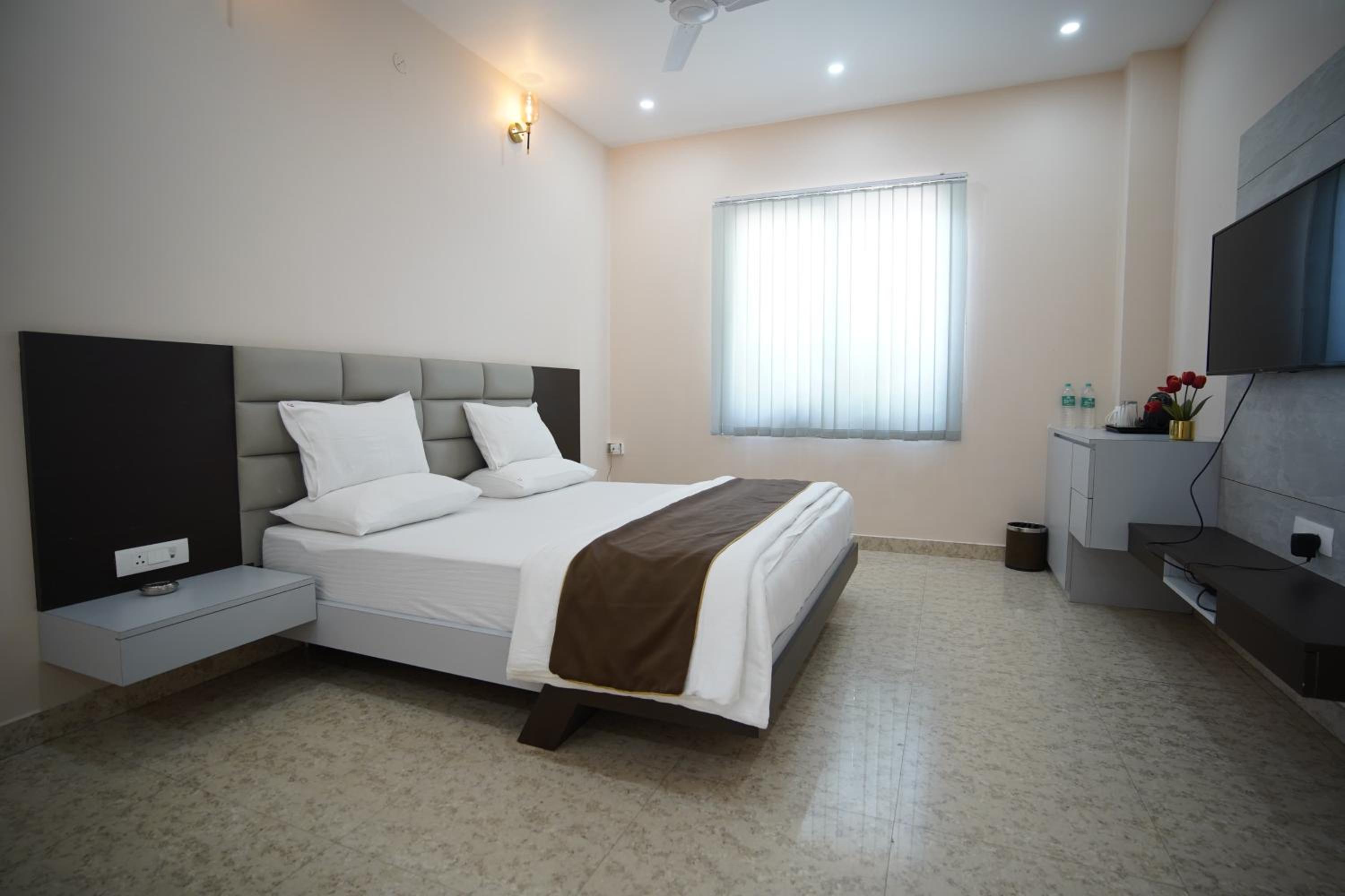 Superior Queen Room