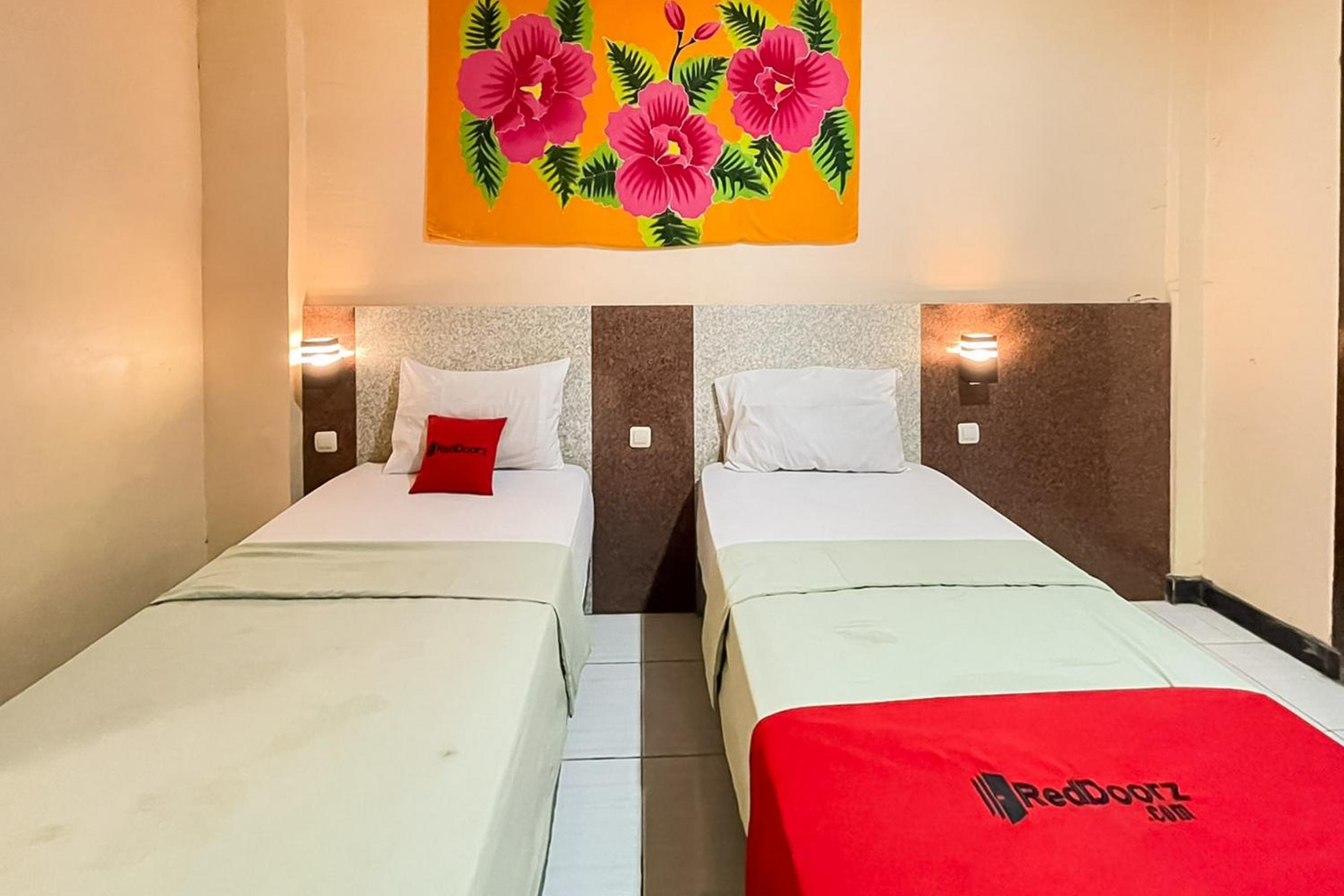 Standard Twin Room - Photo 6