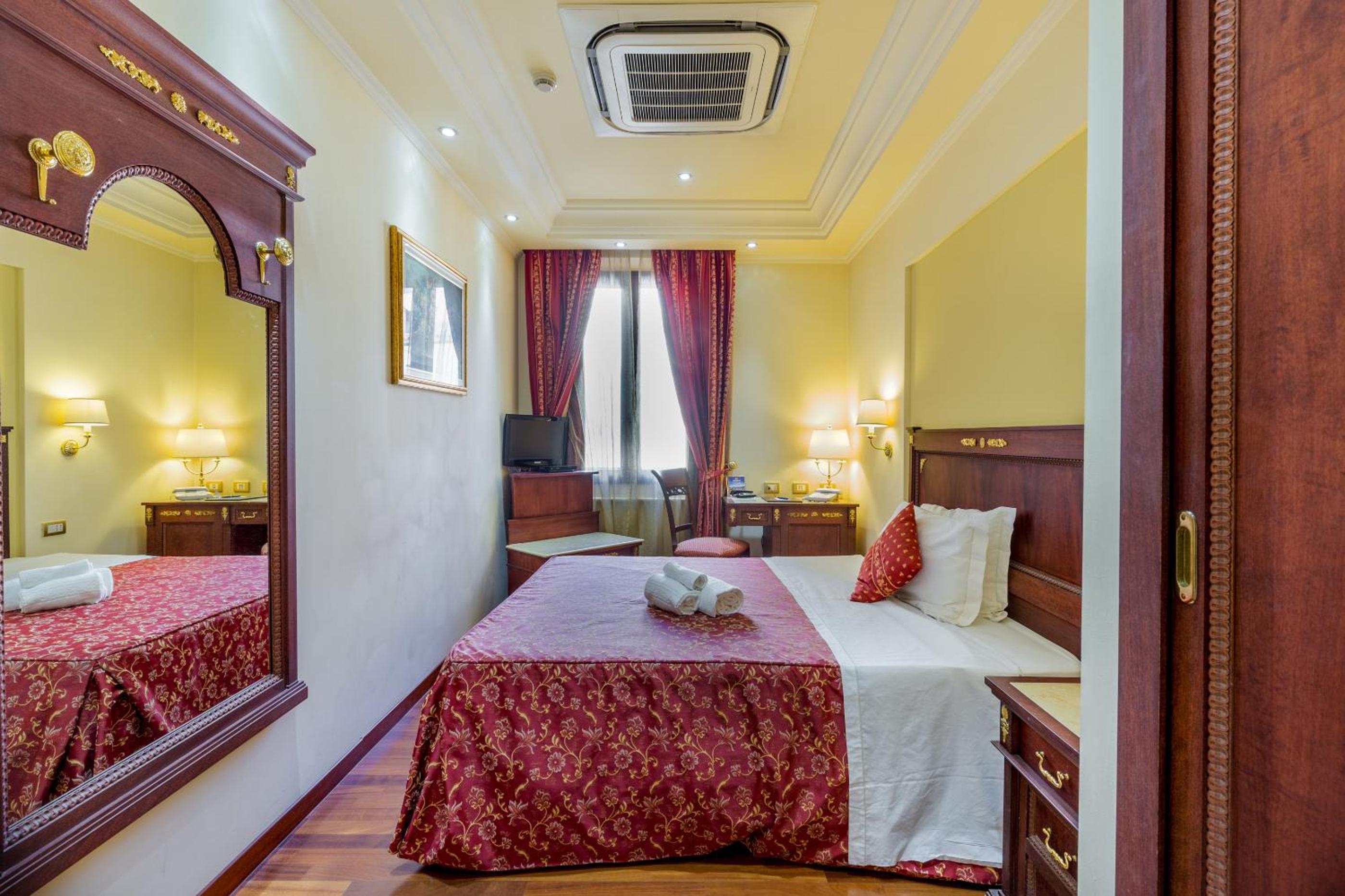 Single Room photo 2