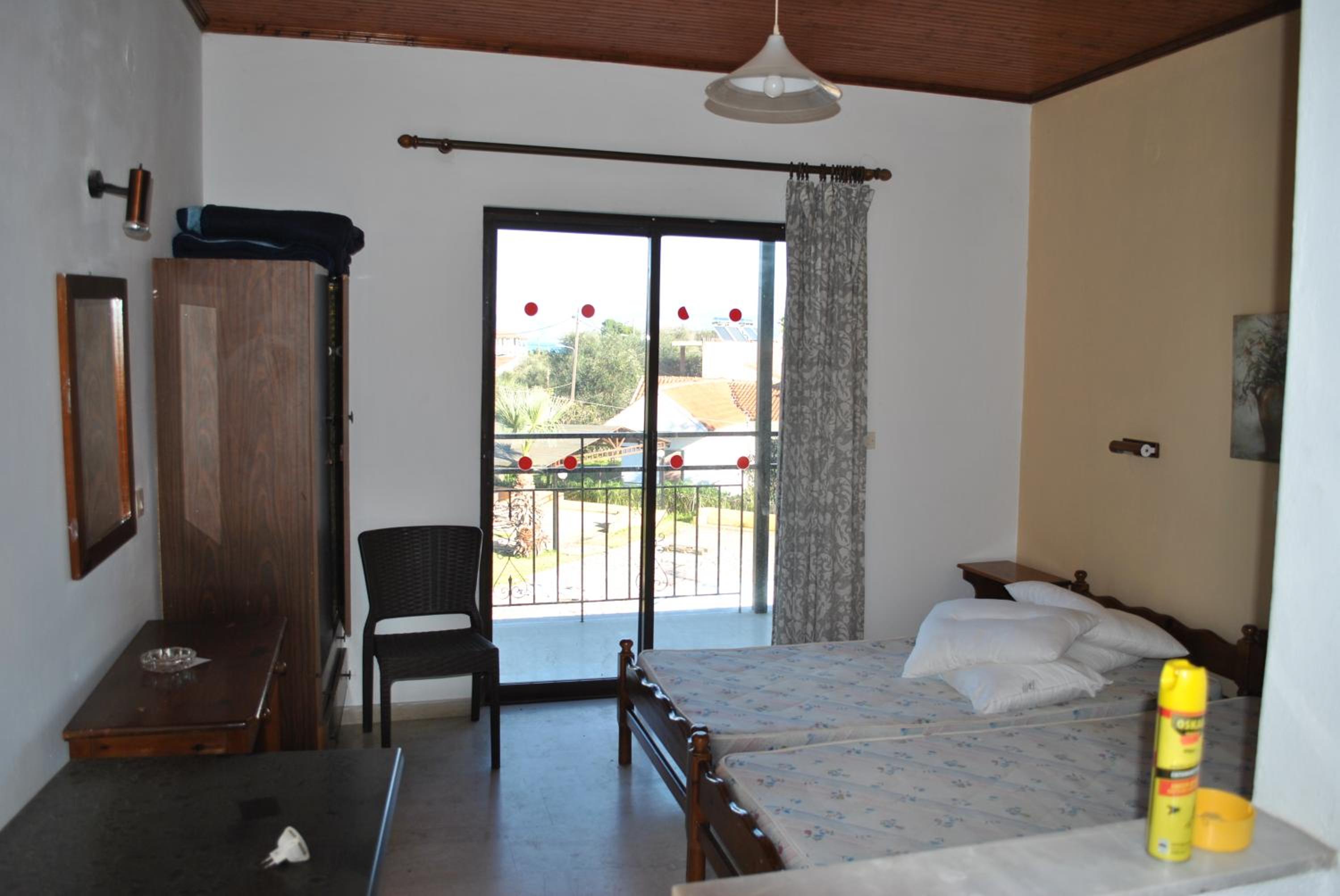 Quadruple Room With Private Bathroom