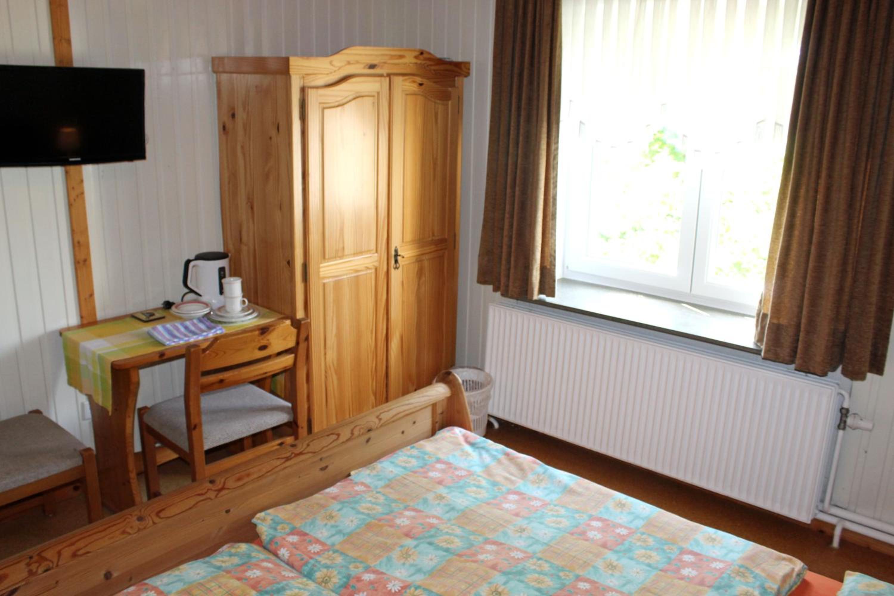 Double Room with Shower photo 3