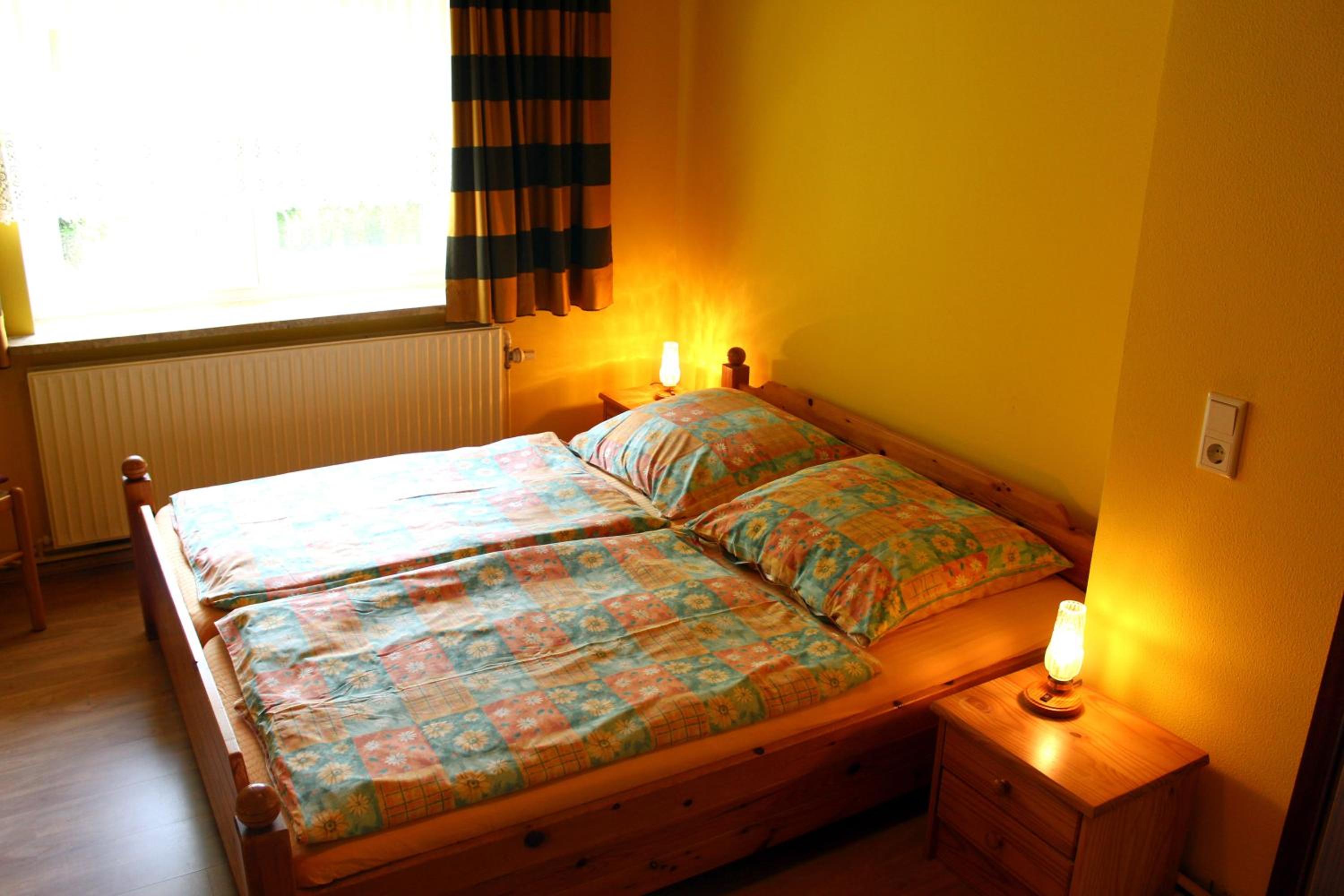 Two-Bedroom Apartment with Shower  photo 1
