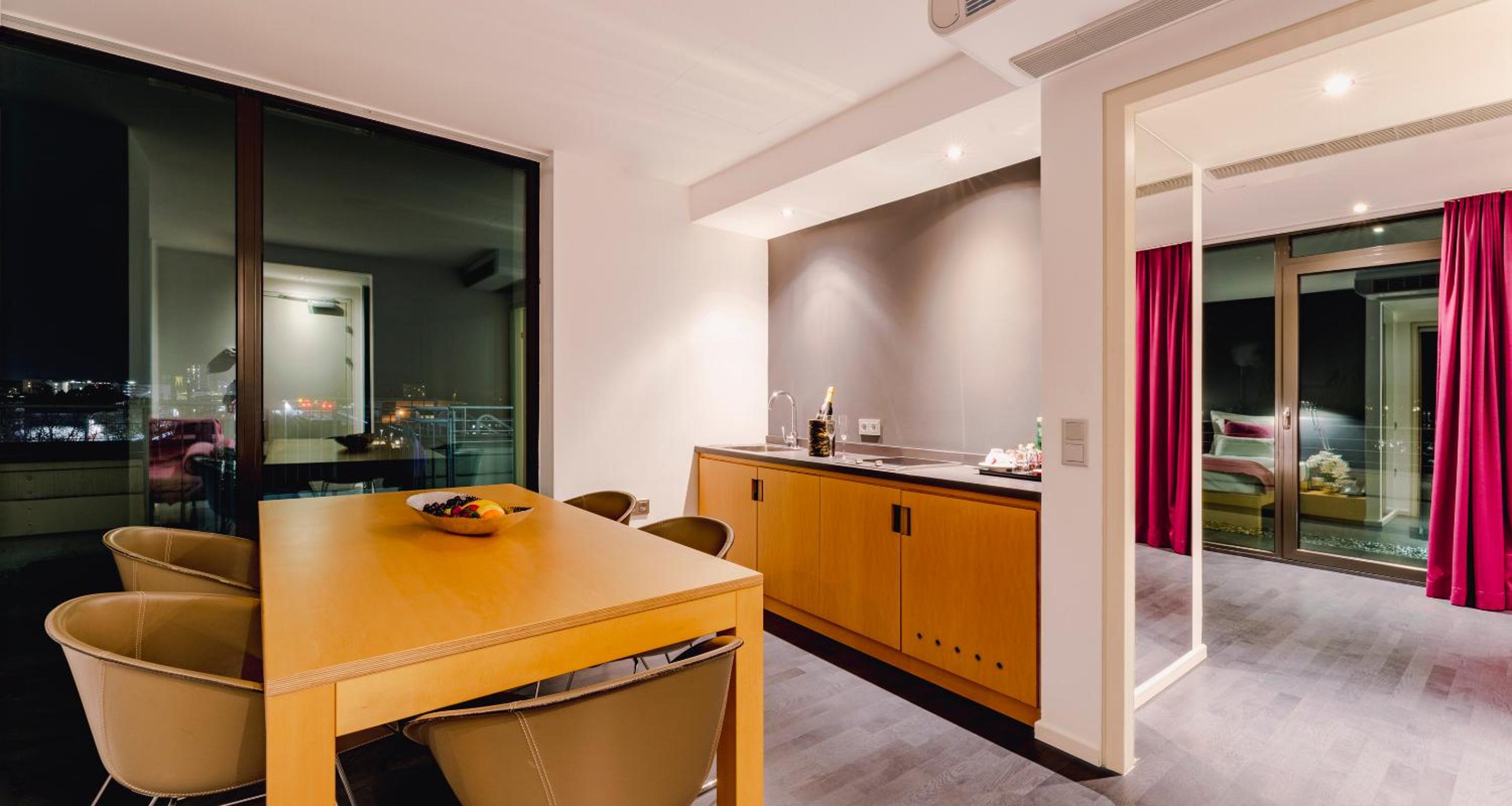 Apartment - Photo 3