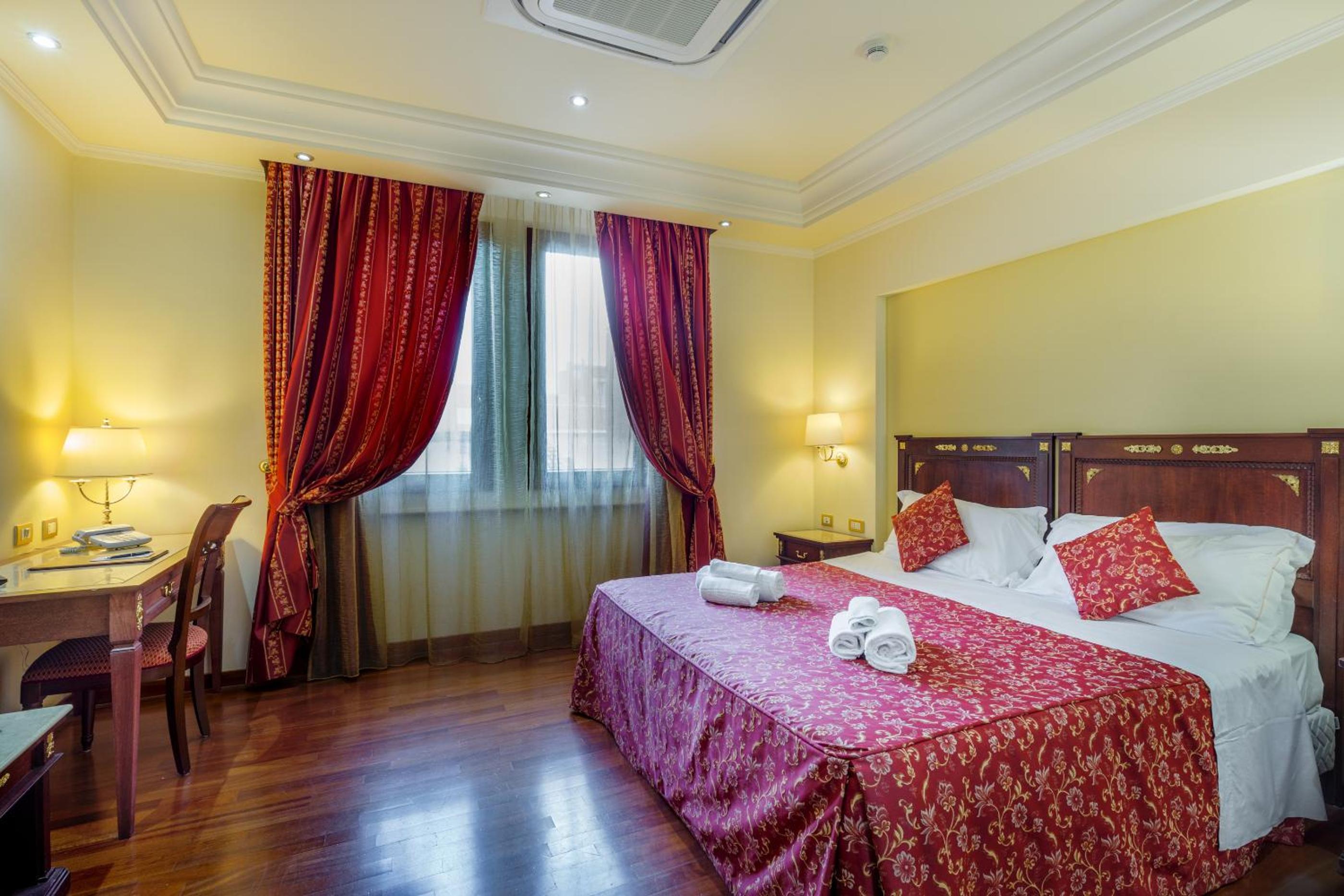 Standard Double Room - Photo 1