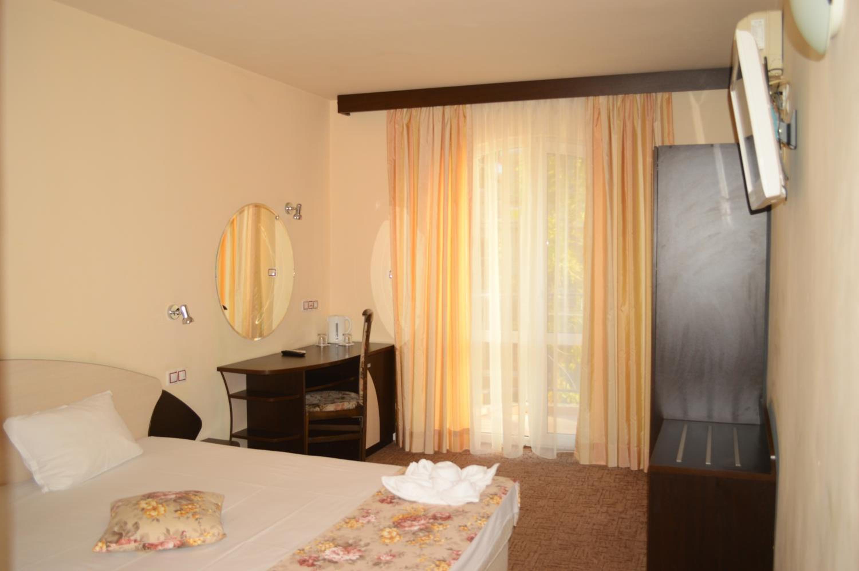 Deluxe Double Room - Photo 5