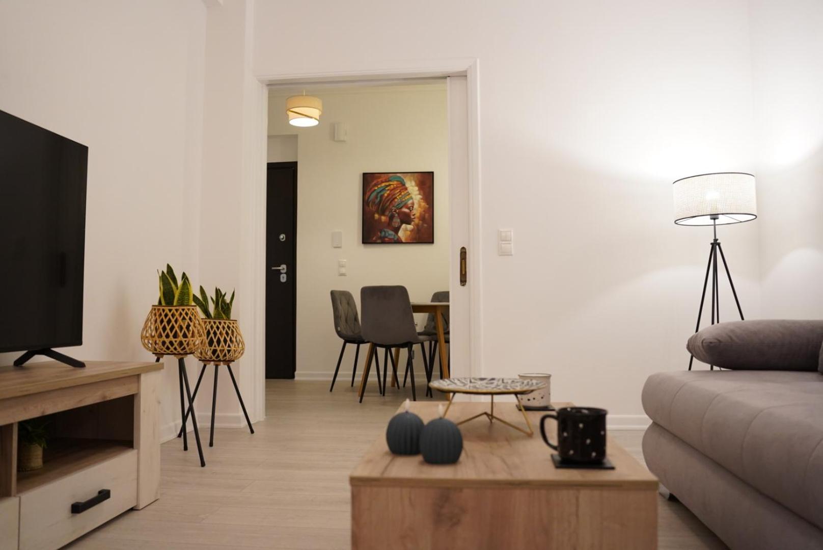 One-Bedroom Apartment photo 3