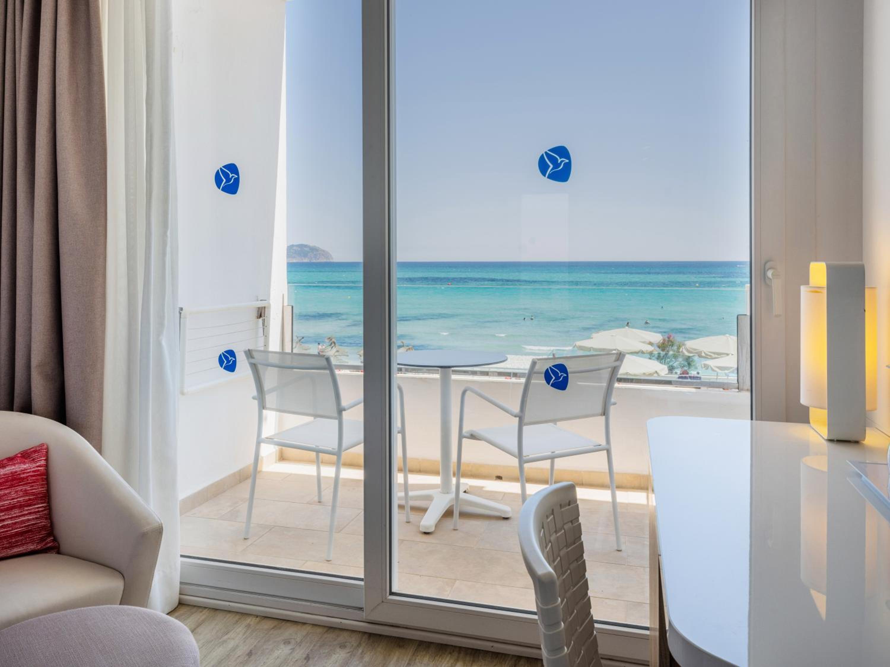 Twin Room with Sea View photo 3