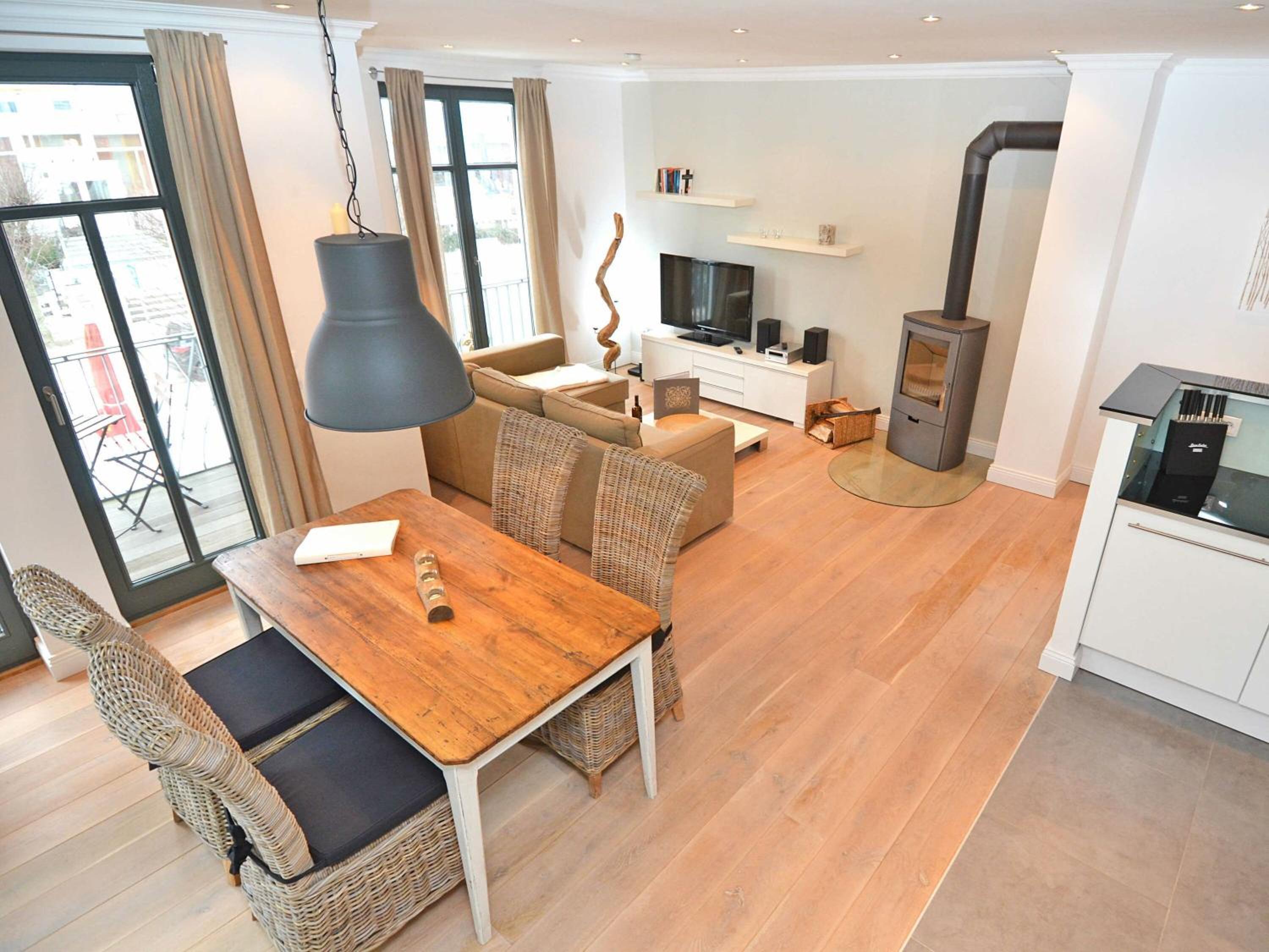 Apartment with Terrace photo 1
