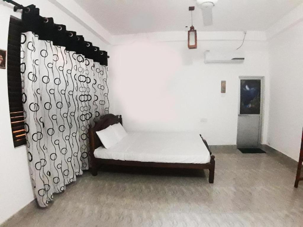 Family Room with Bathroom photo 1