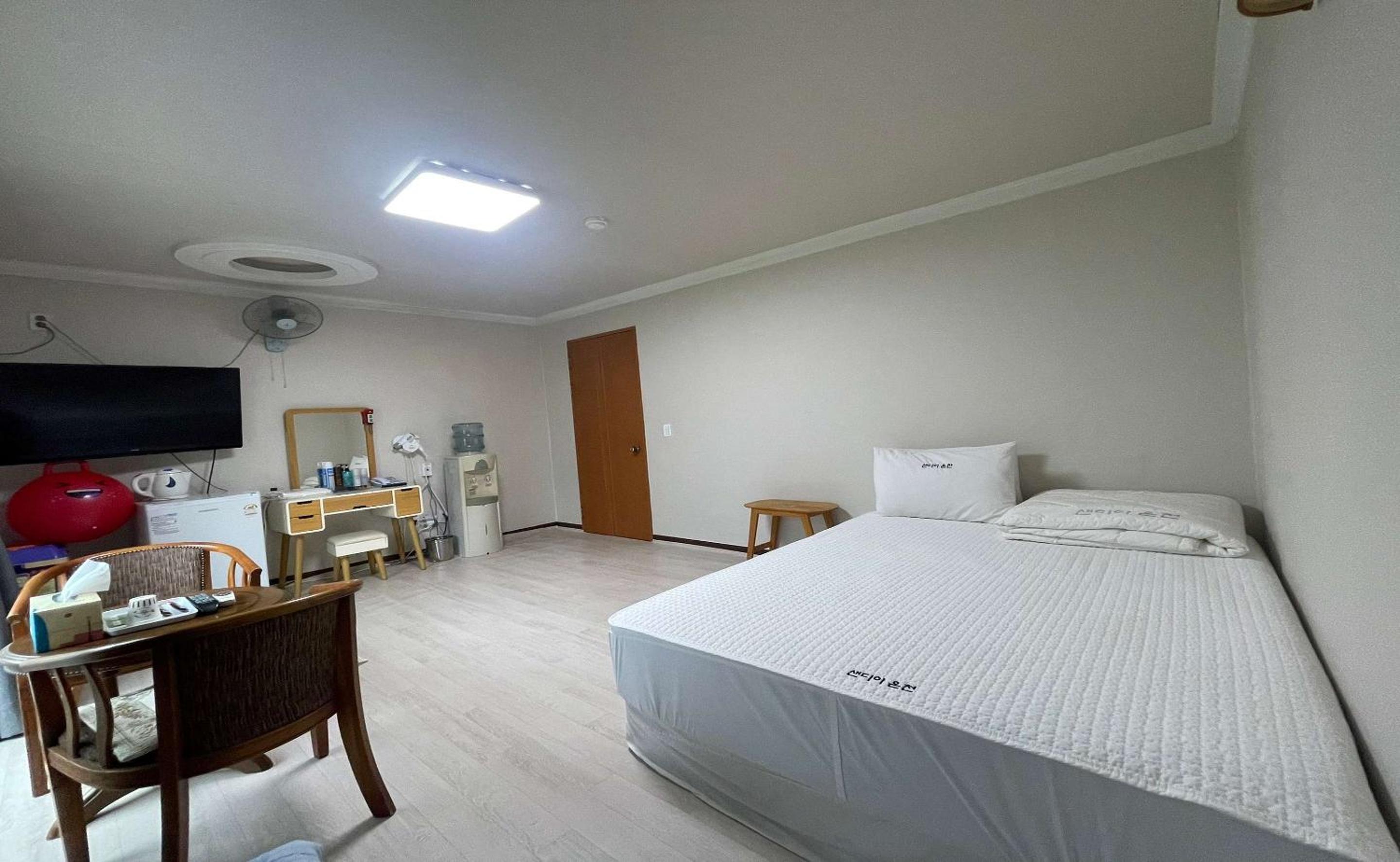Double Room With Balcony (2 Adults + 1 Child)