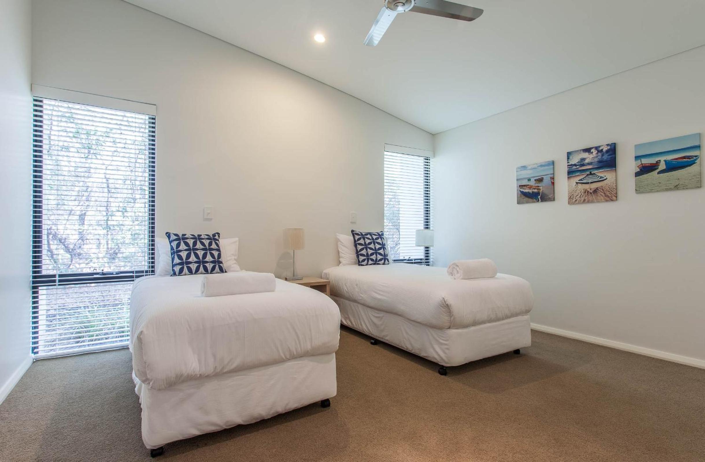 Four-Bedroom House photo 2