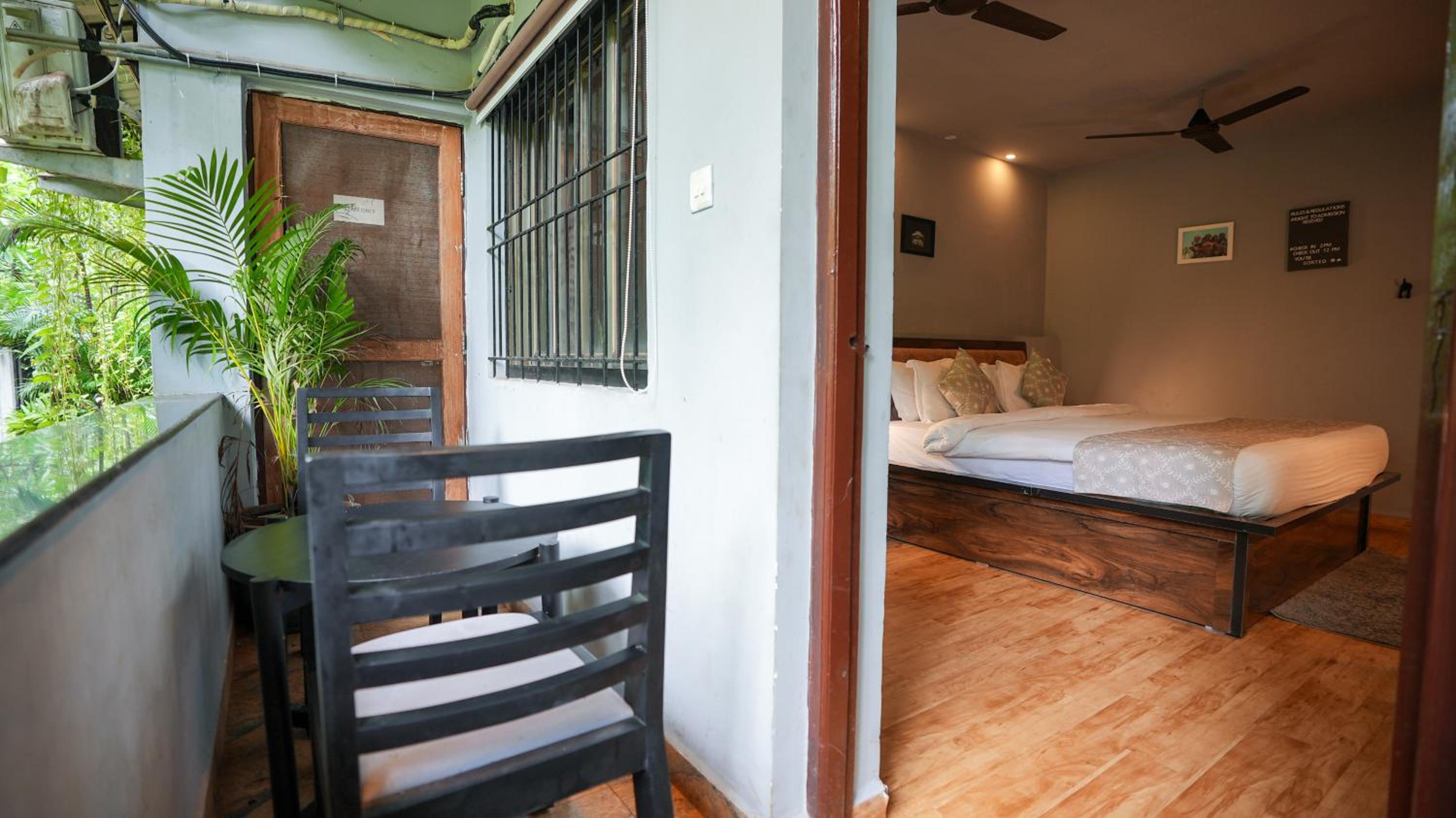 Studio with Balcony - Photo 21