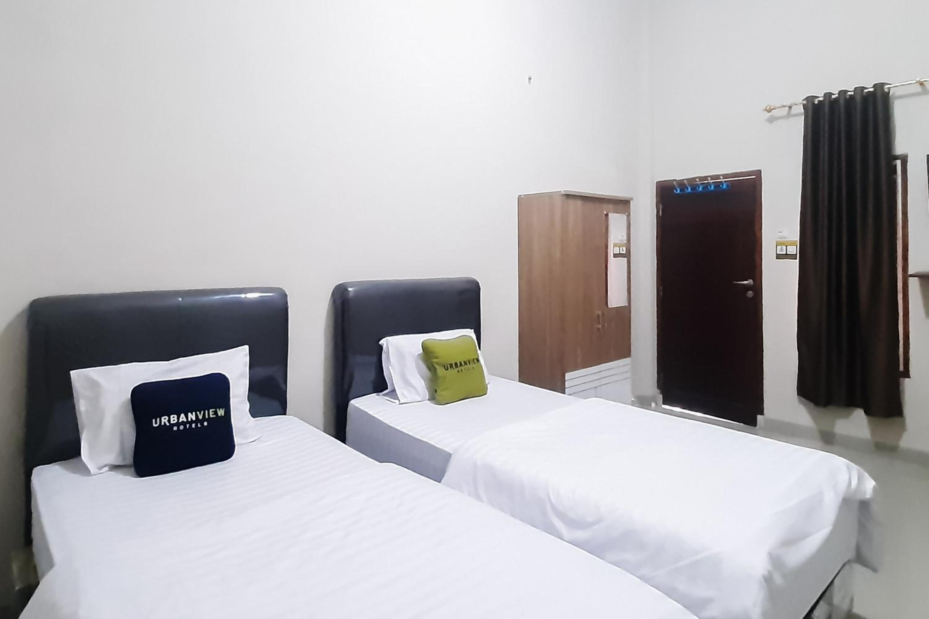 Deluxe Twin Room photo 3