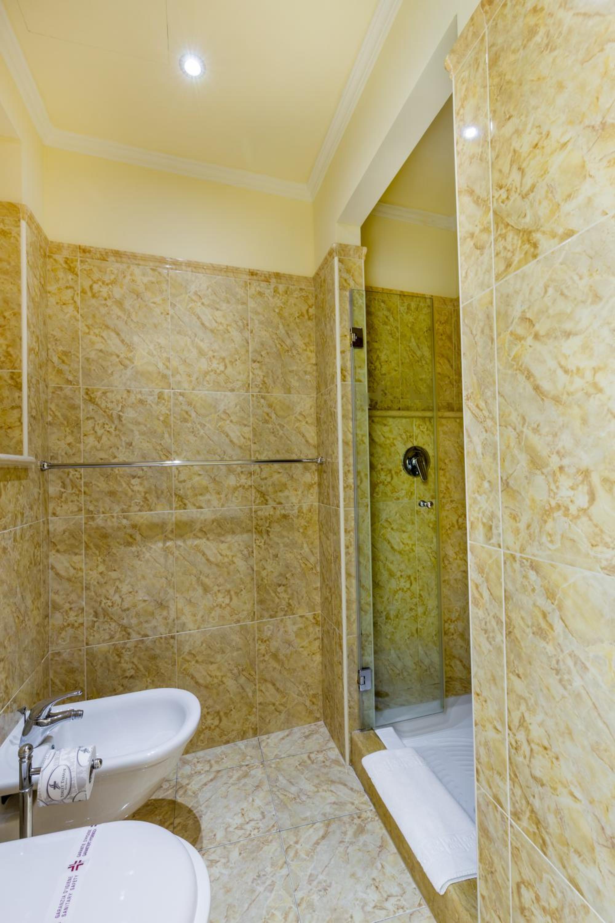 Superior Double Room - Photo 4