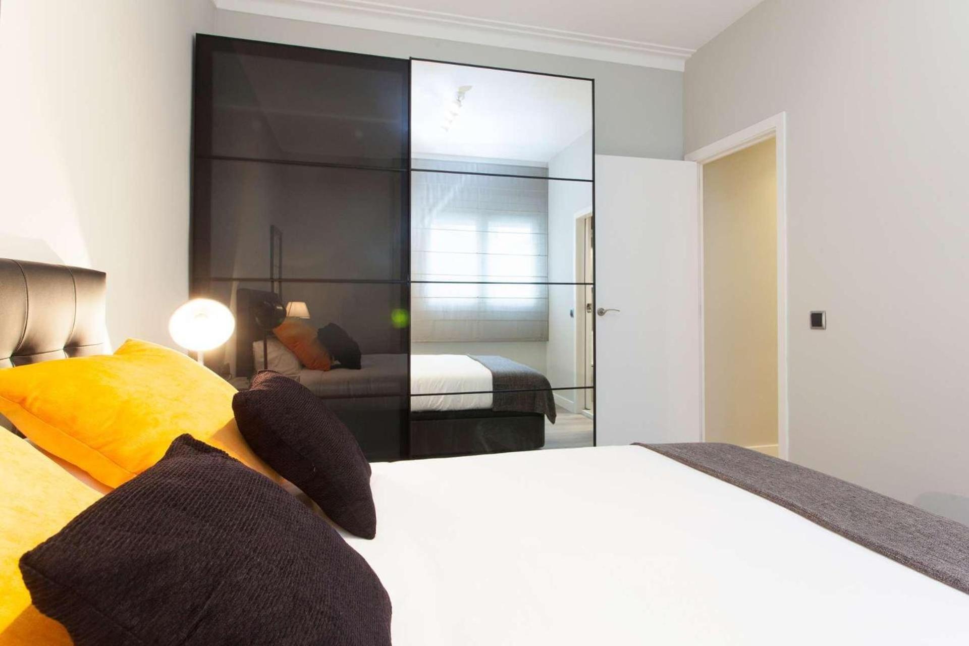 One-Bedroom Apartment photo 3