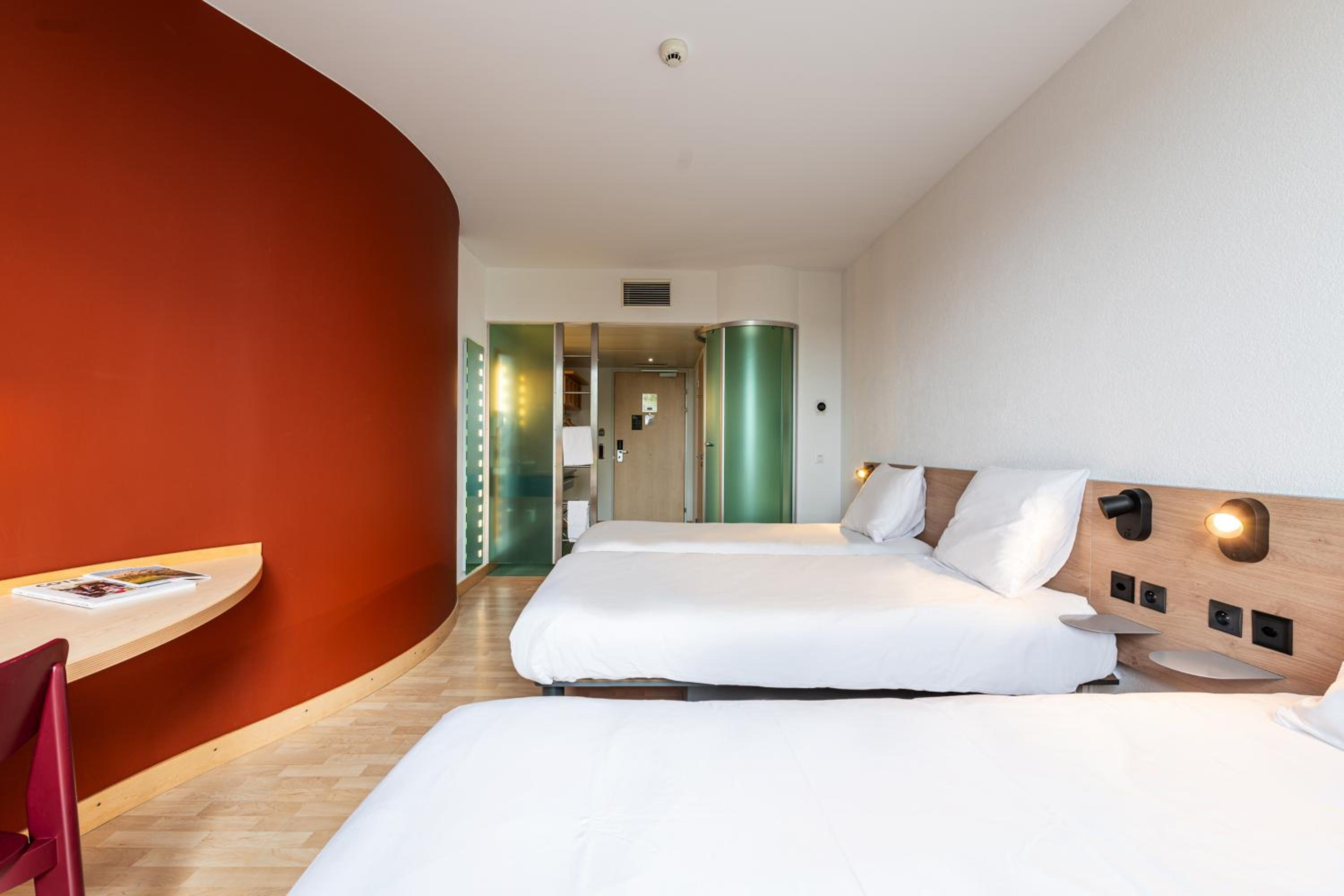 Classic Triple Room - Photo 2